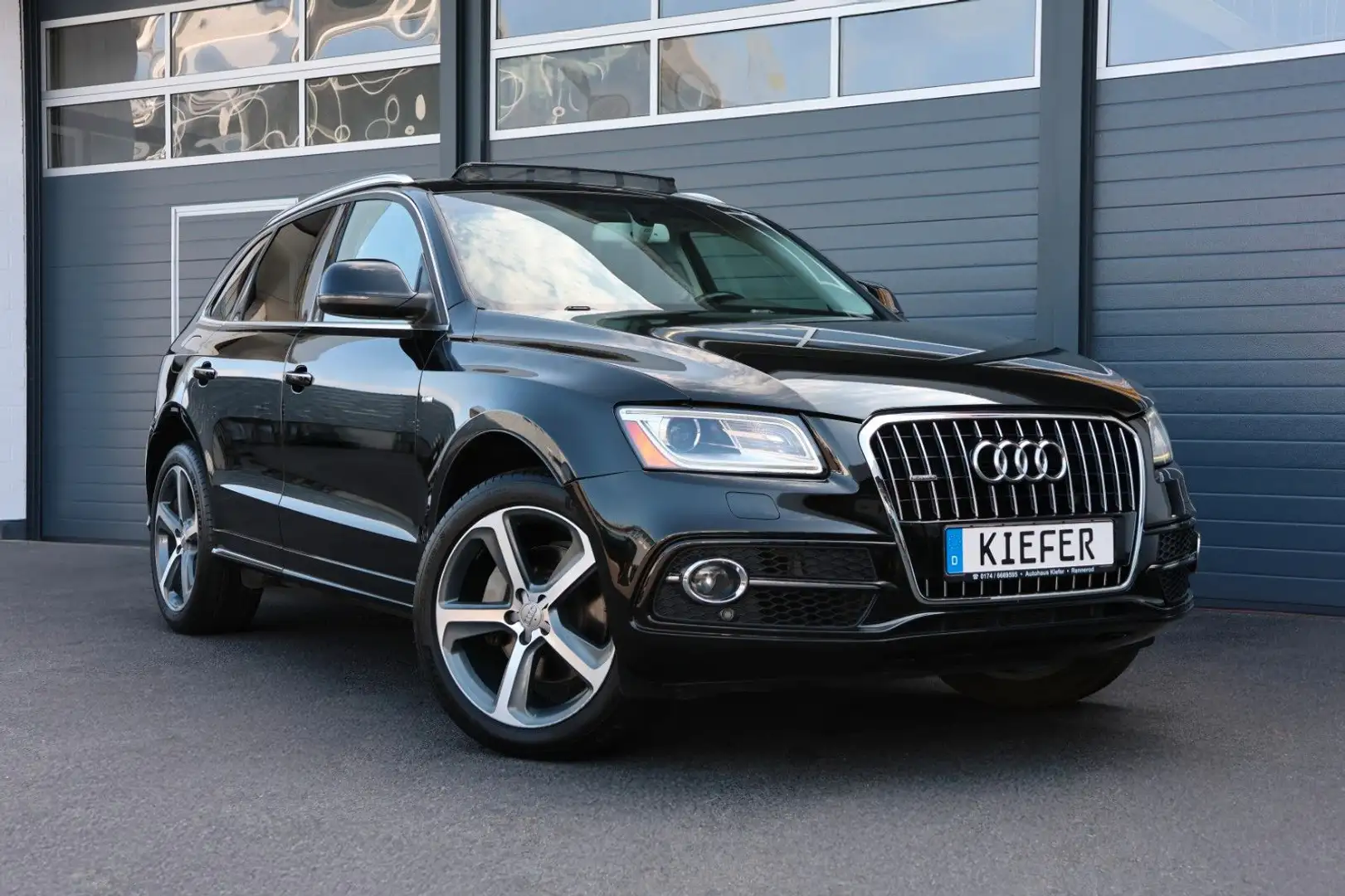 Audi Q5 3.0 TFSI/S-line/B&O/SHZ/KAMERA/TOTW/MEMORY/20 Schwarz - 1