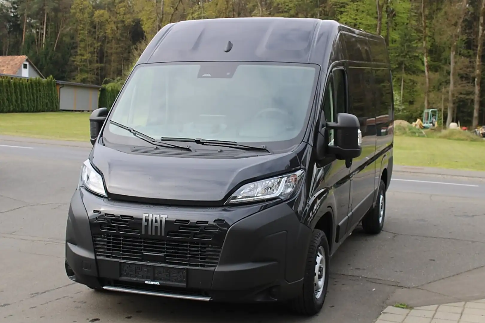 Fiat Ducato KW30 L2H2 120 Netto EUR 24990,-- Navi Ka... Schwarz - 1
