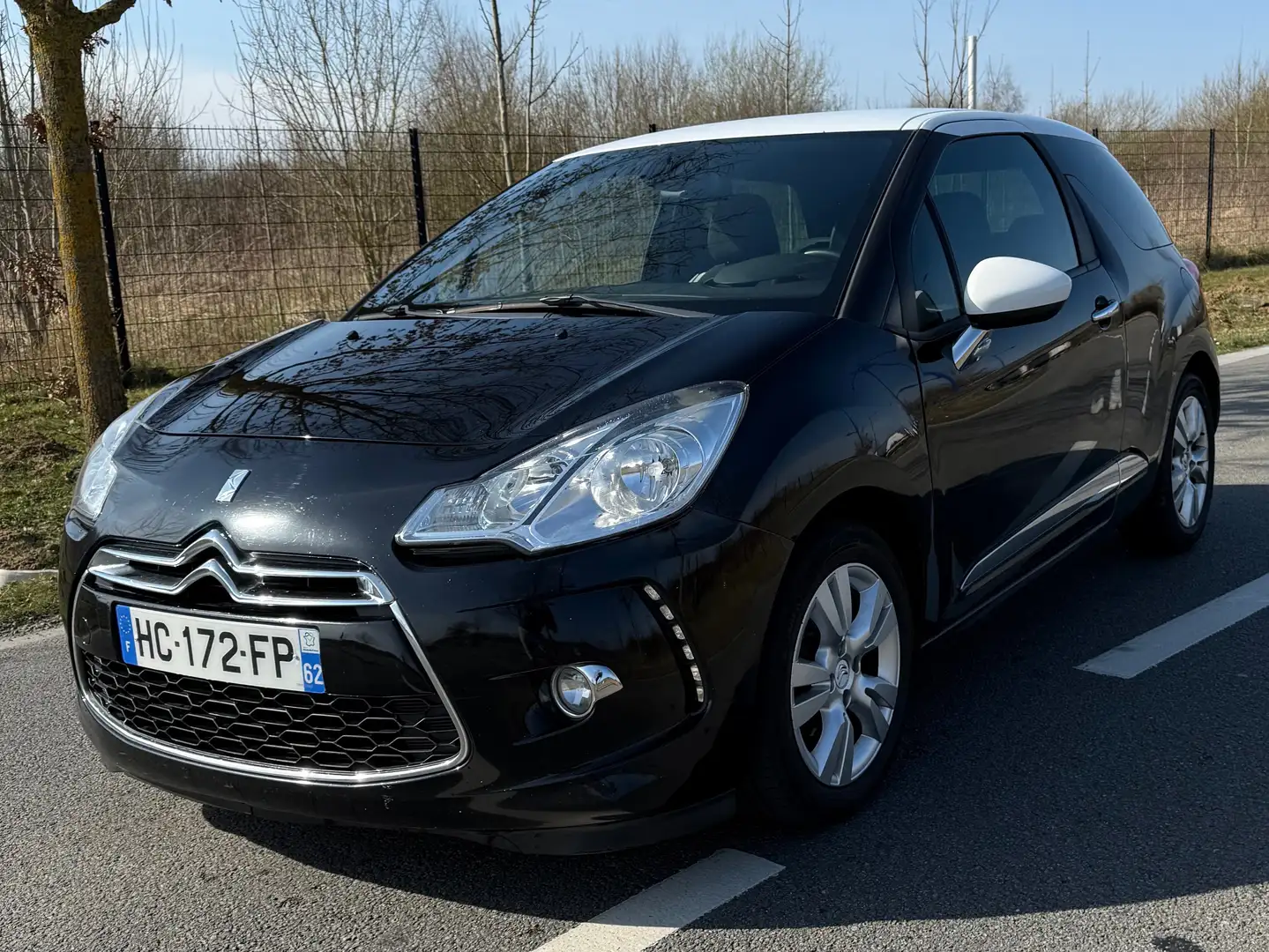 Citroen DS3 DS3 e-HDi 90 So Chic Noir - 1