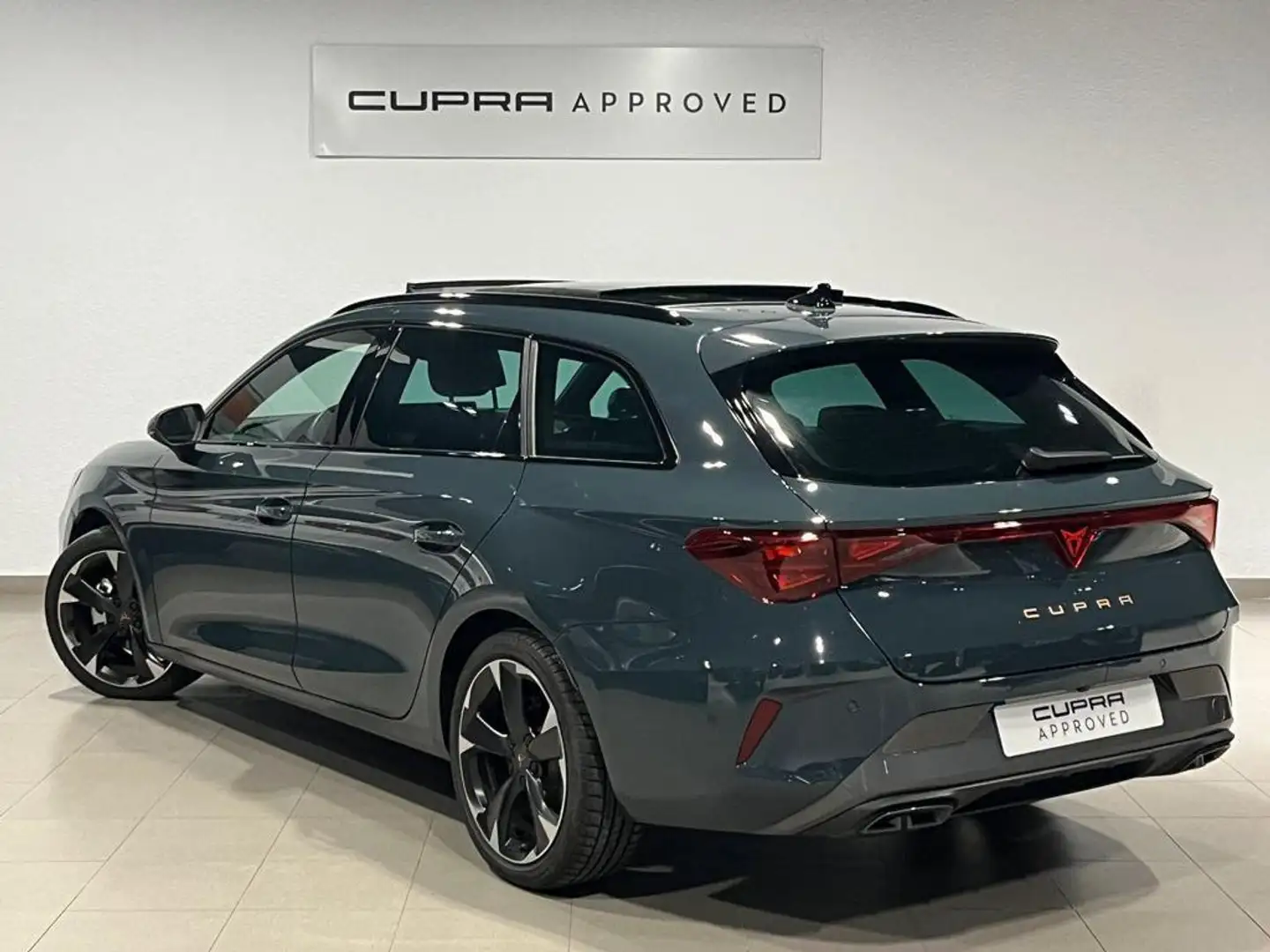 CUPRA Leon Sportstourer 1.5 eTSI 110 DSG Azul - 2
