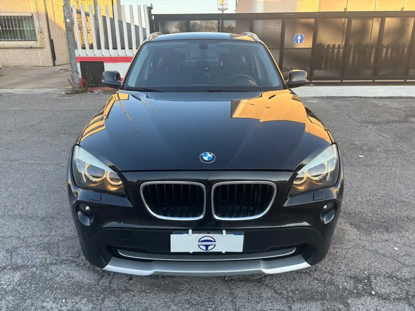 BMW X1 sDrive20d Eletta Negro - 2