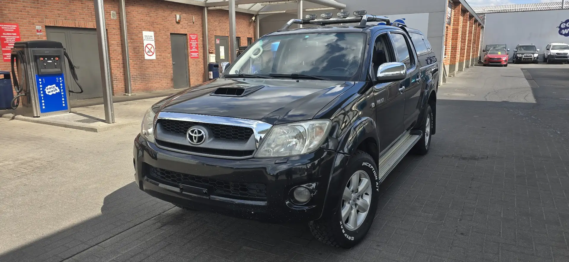 Toyota Hilux 4x4 Double Cab Autm. Executive - 2