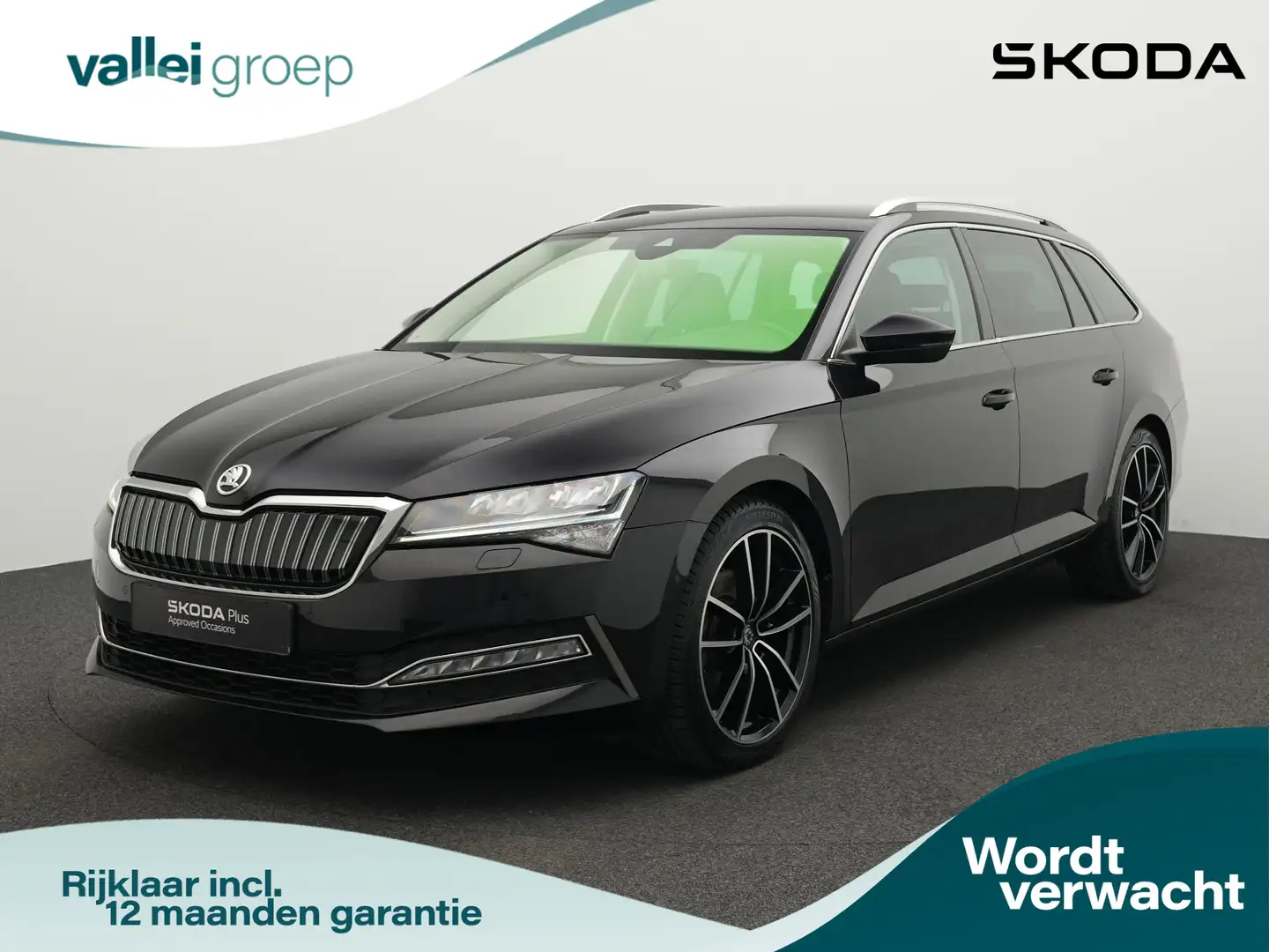 Skoda Superb Combi 1.4 TSI 218 pk DSG iV Business Edition | Led Zwart - 1