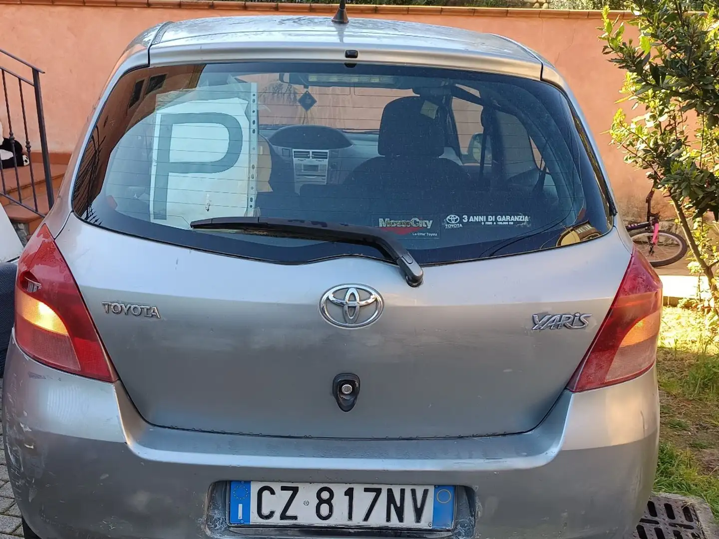Toyota Yaris 3p 1.0 Expo c/clima - 2