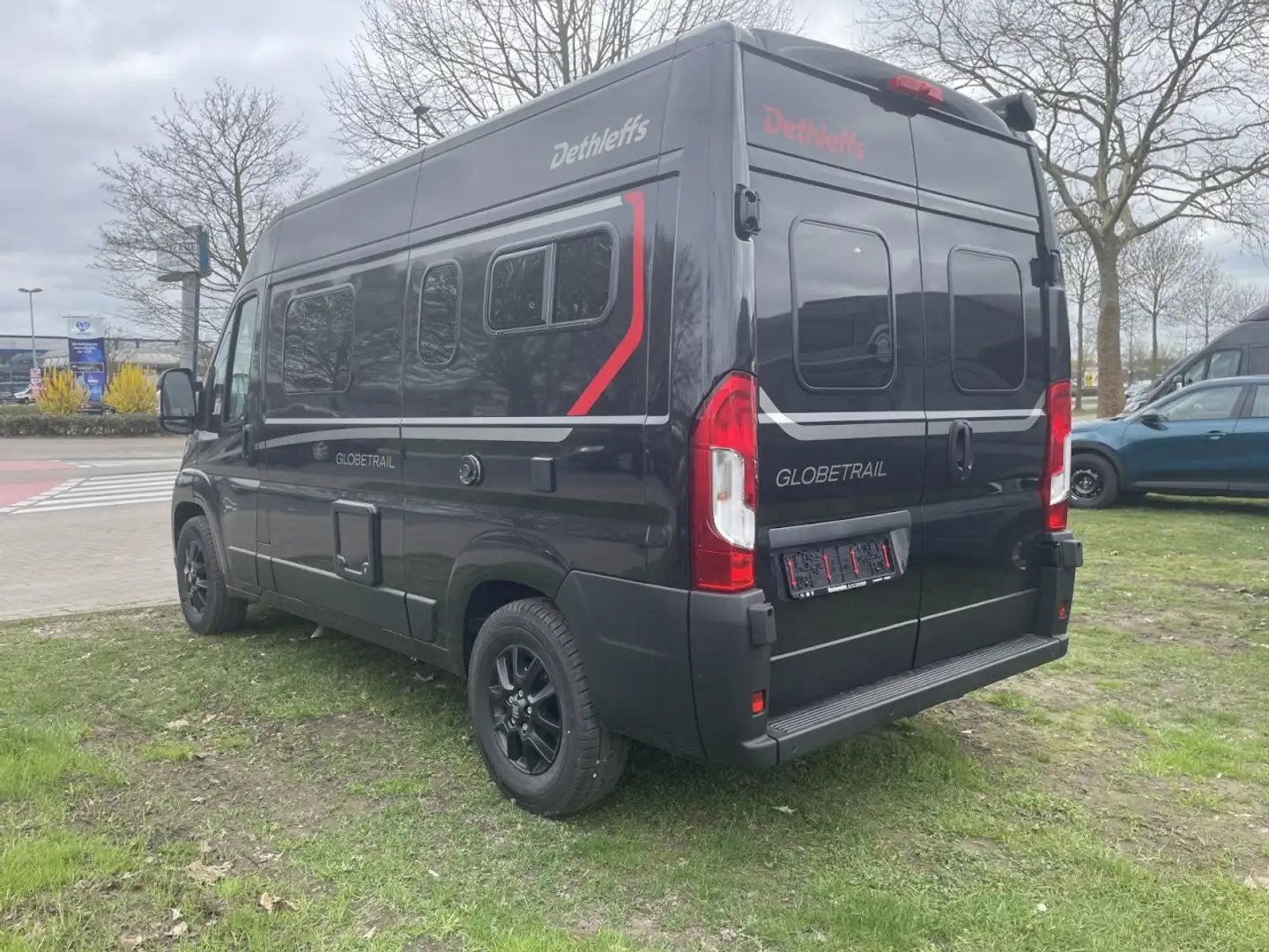 Dethleffs 540 DR Fiat Chassis/Elektrik/Komfort/Camino/DuoCon Zwart - 2