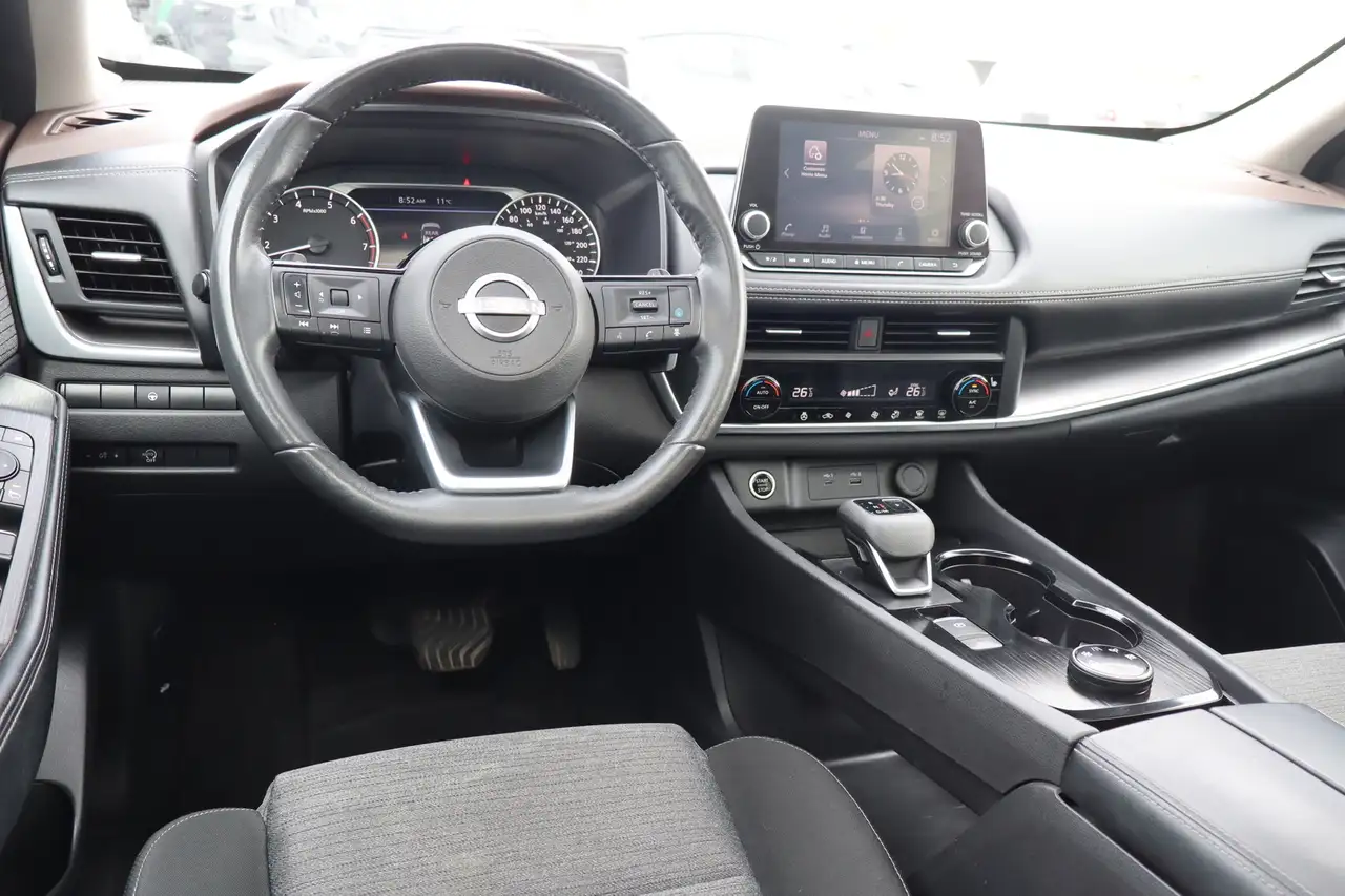Nissan Rogue снимка Nissan Rogue