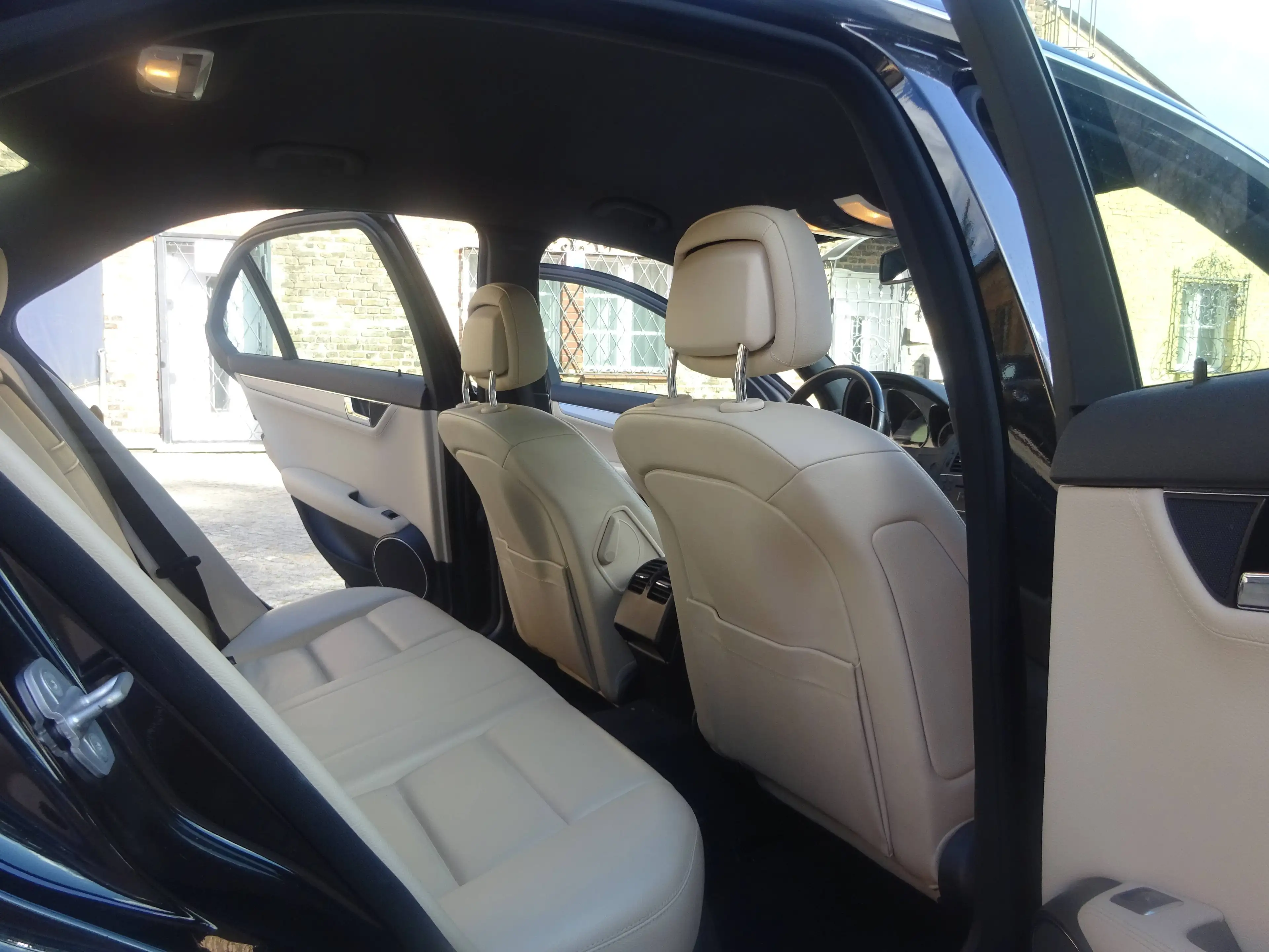 Mercedes-Benz C 180 C-Klasse Avantgarde Automatik/Navi/Klima/Xenon — photo 9