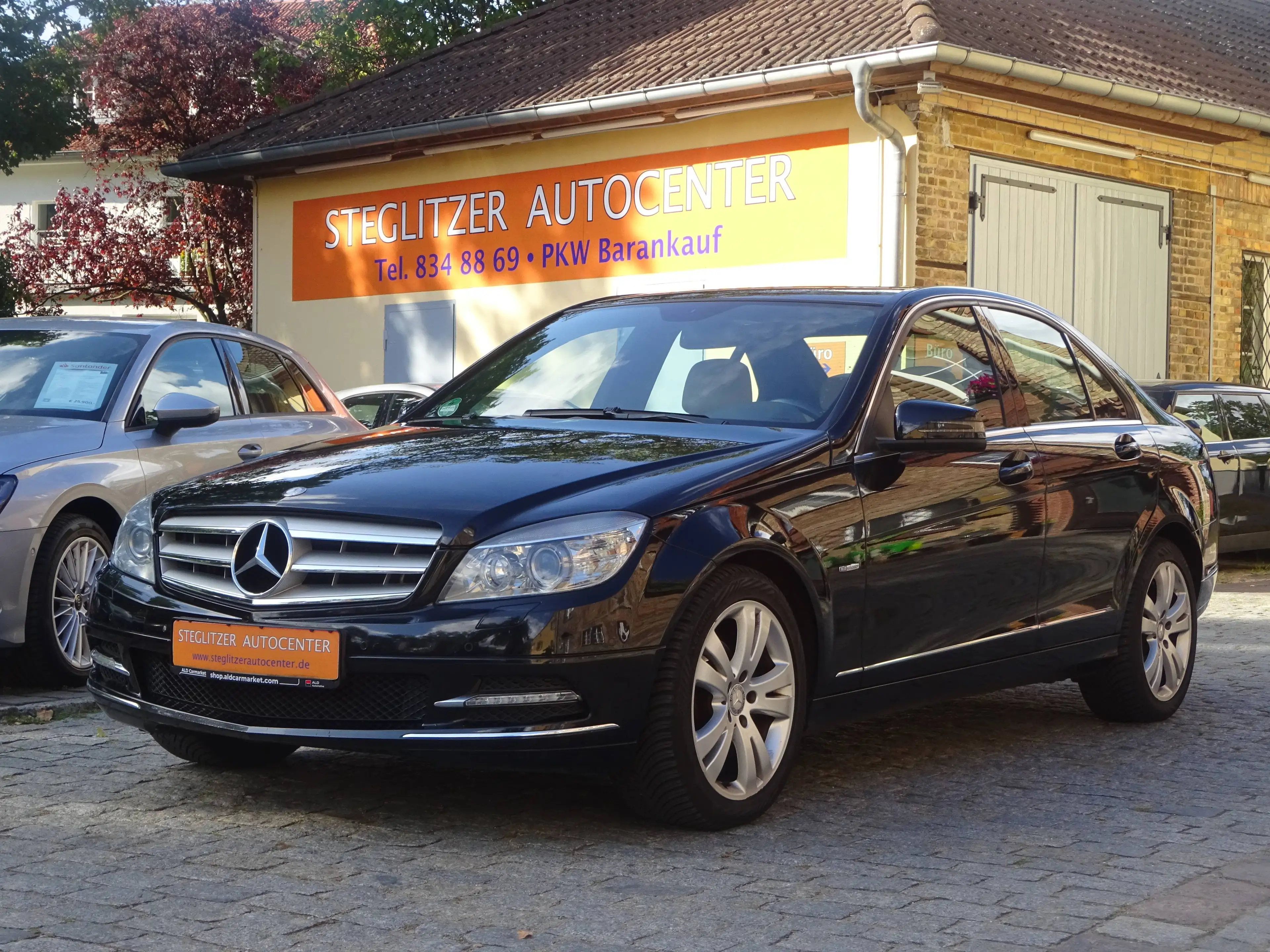 Mercedes-Benz C 180 C-Klasse Avantgarde Automatik/Navi/Klima/Xenon