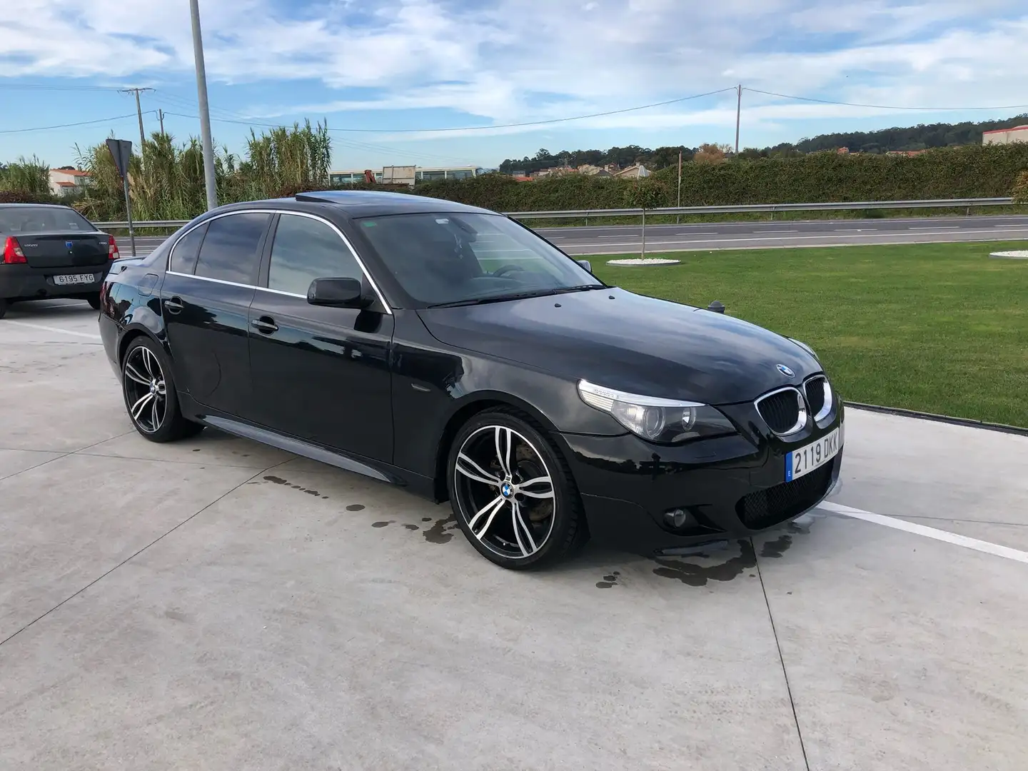 BMW 525 525d crna - 2