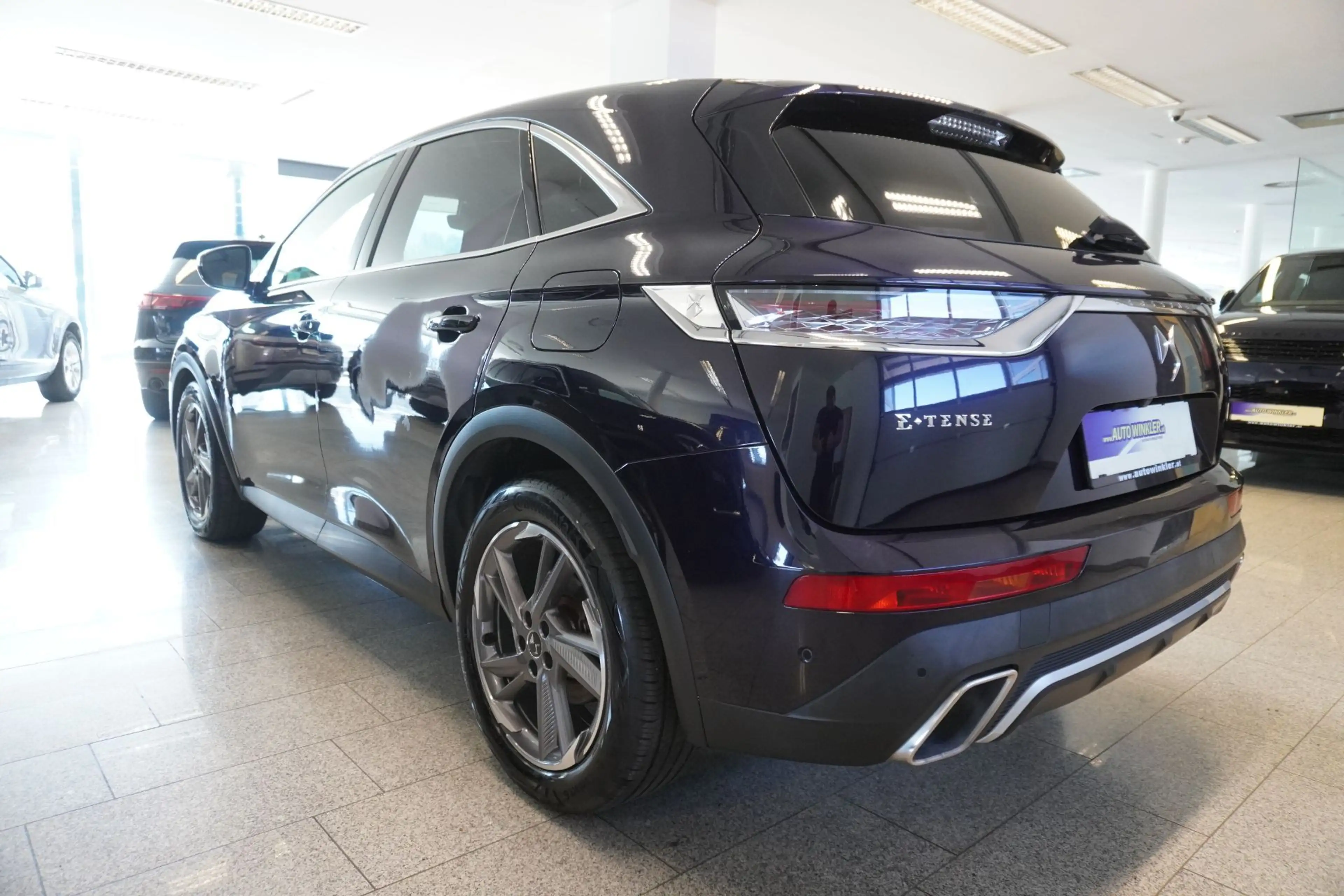 DS Automobiles DS 7 Crossback DS7 E-Tense 300 PHEV 4x4 So Chic Aut. — photo 4