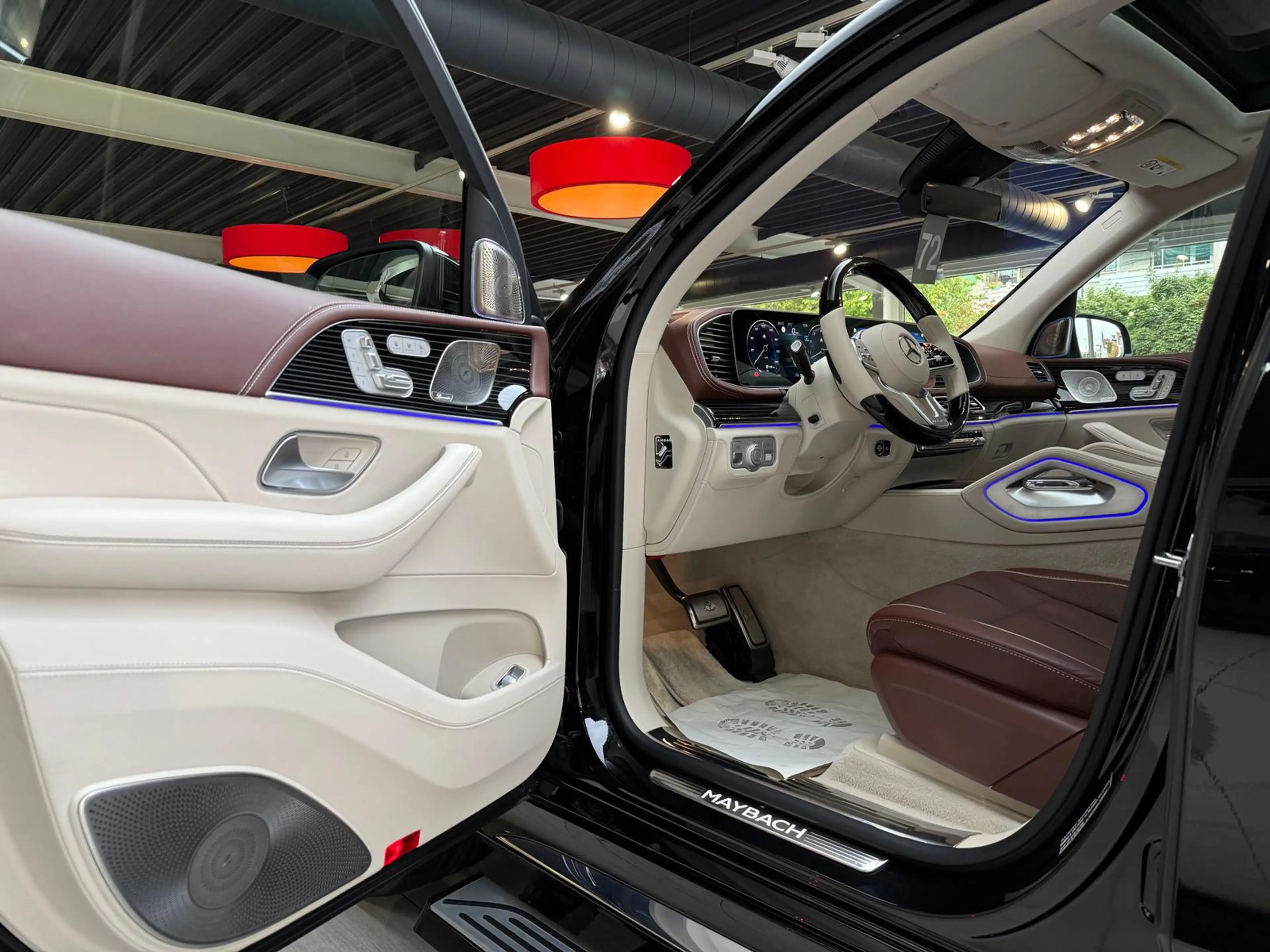 Mercedes-Benz GLS 600 4M Maybach First-Class*Fond-TV*Kühlbox — photo 11