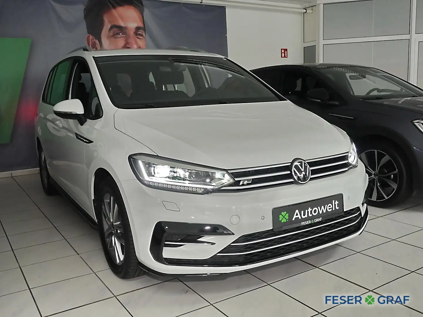 Volkswagen Touran R LINE 2.0 TDI DSG LED 7 SITZE KAMERA SHZ Weiß - 2