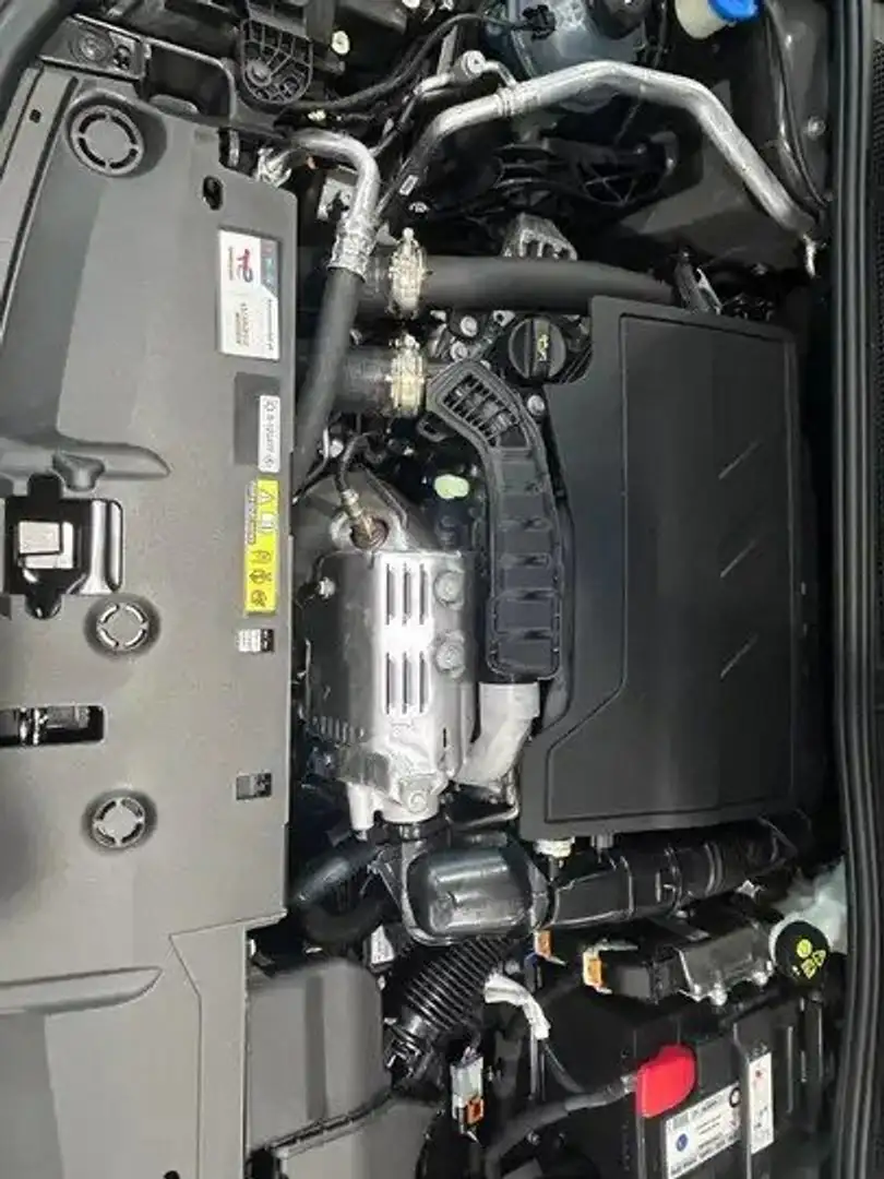 Peugeot 408 408 PureTech 130 EAT8 GT Grau - 2