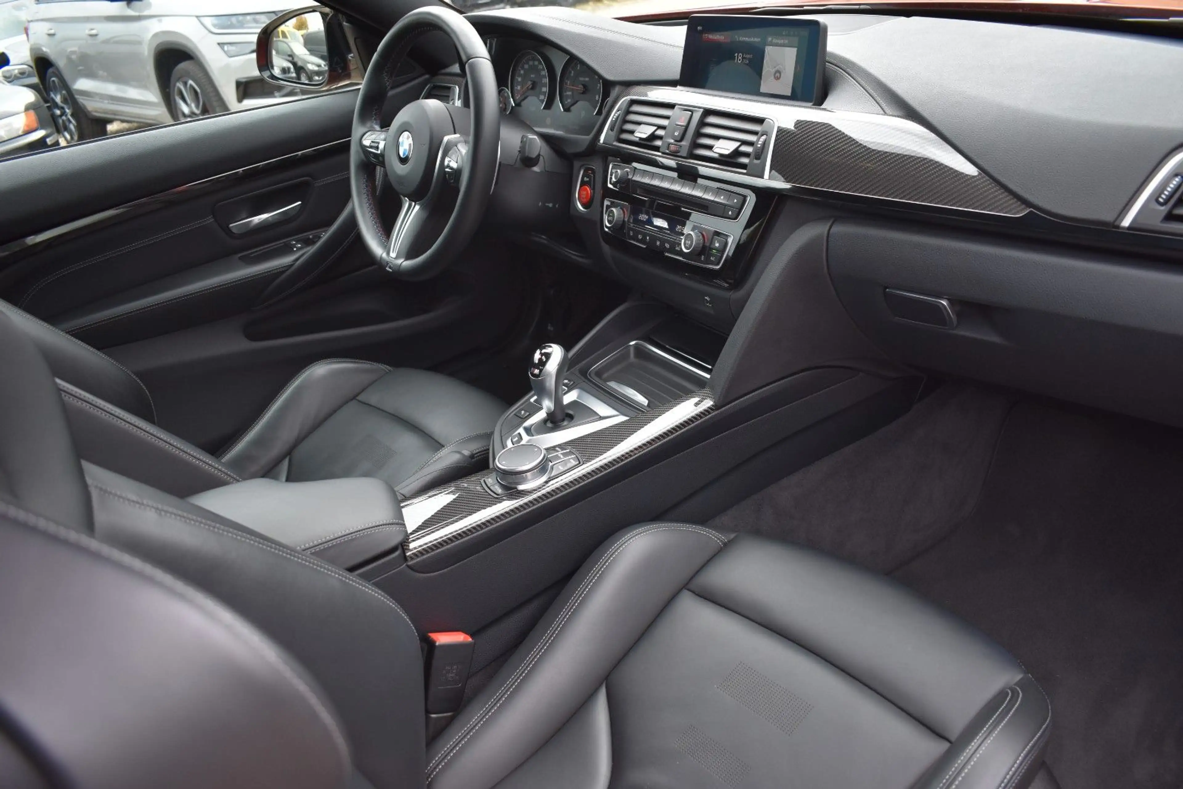 BMW M4 Coupe Competition/HUD/Shadow/Carbon/DKG — photo 8