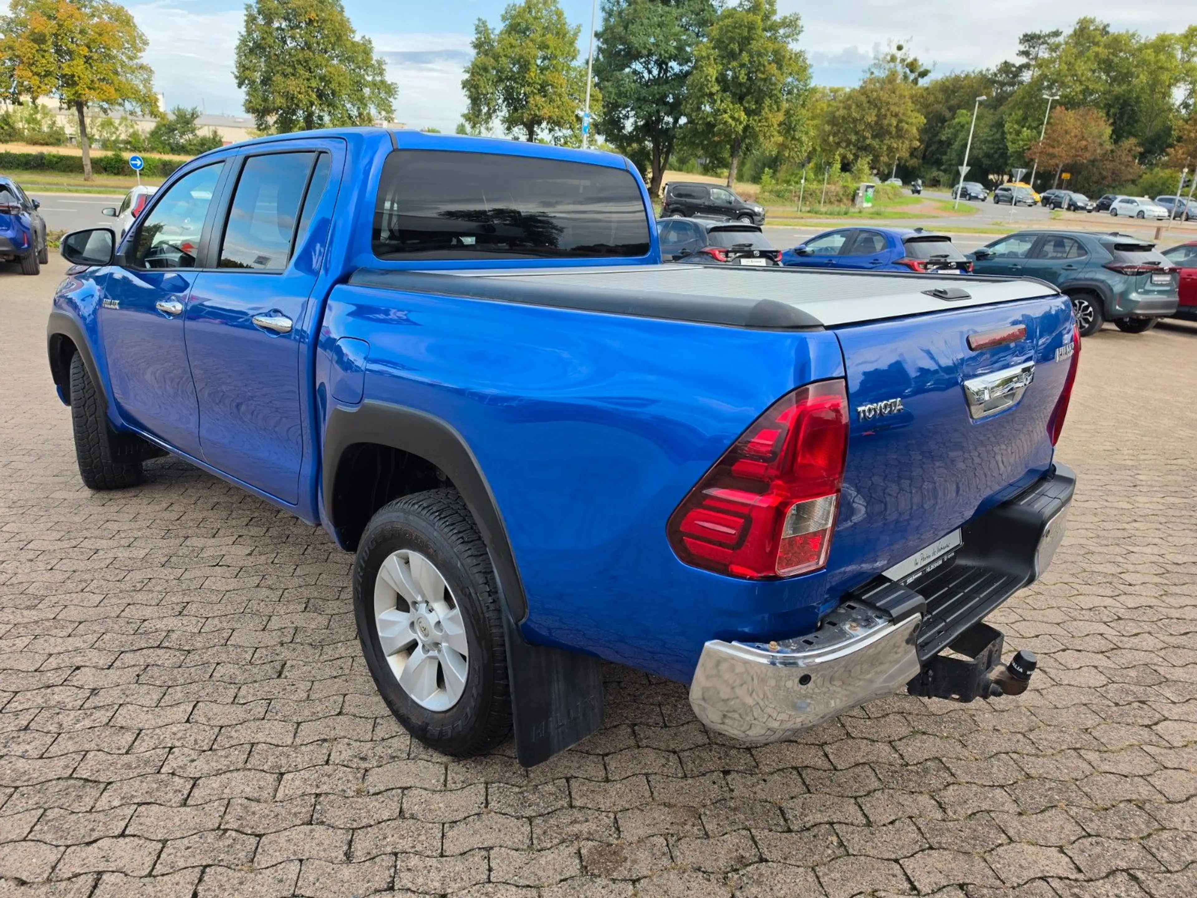 Toyota Hilux Double Cab Comfort 4x4 — photo 3
