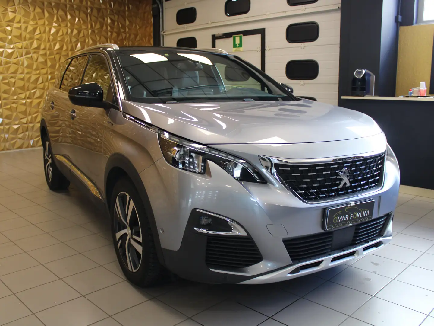 Peugeot 5008 5008 II 2016 2.0 bluehdi GT Line s Grau - 2