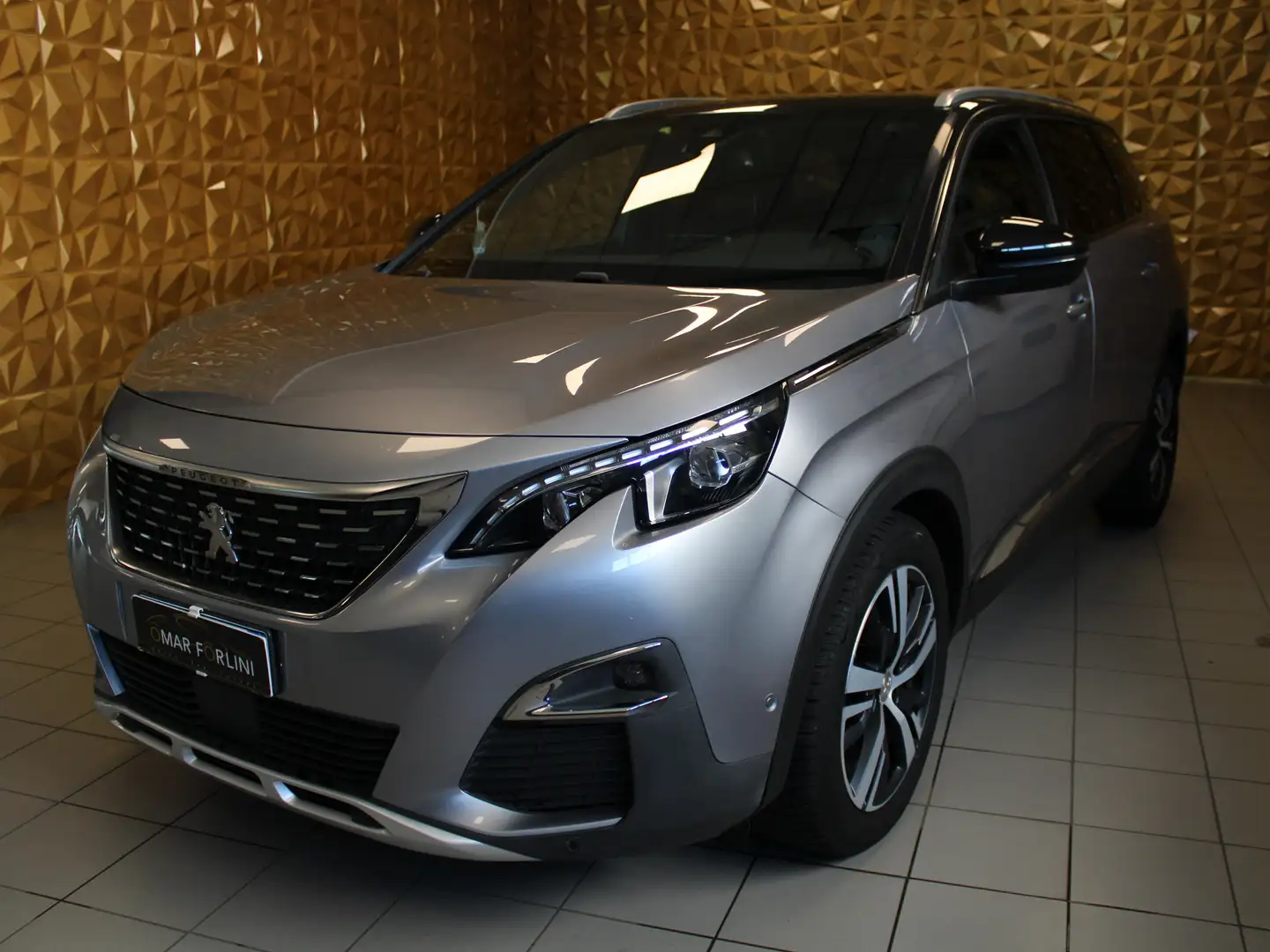 Peugeot 5008 5008 II 2016 2.0 bluehdi GT Line s Grau - 1