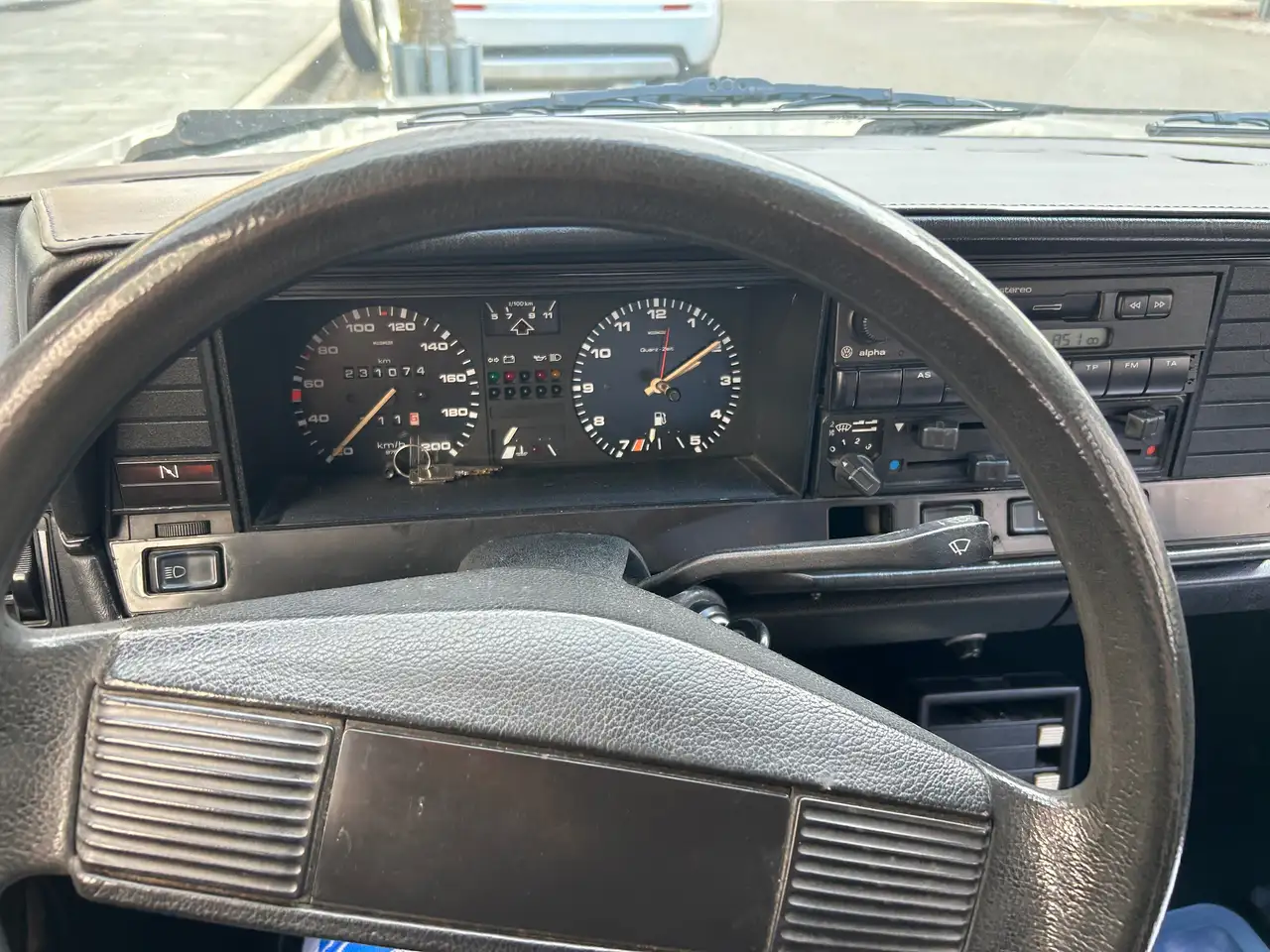 Volkswagen Passat 32B, foto 6