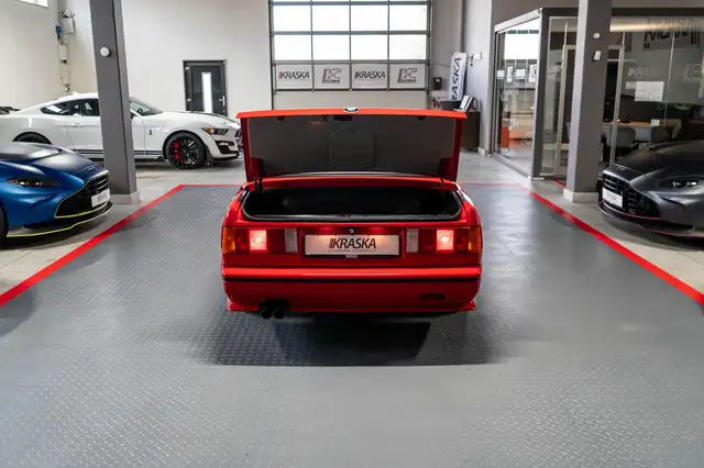 BMW M3 view 11