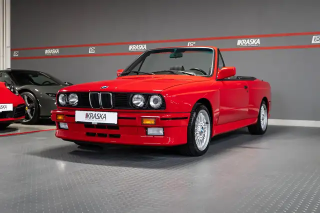 BMW M3 view 5