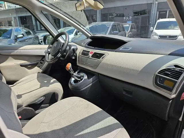 Citroen C4 Picasso view 10