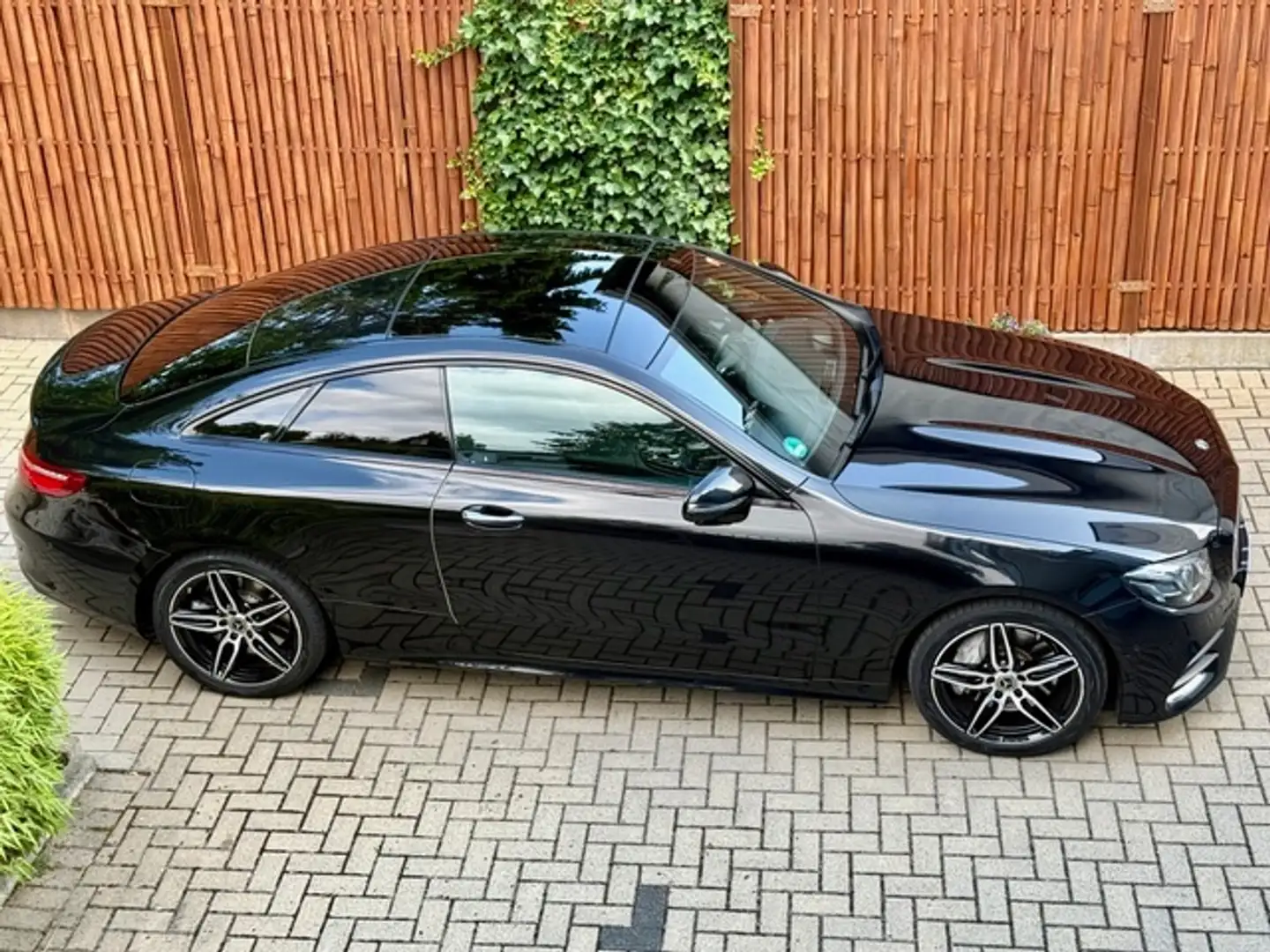 Mercedes-Benz E 400 E 400 4Matic Coupe 9G-TRONICAMG Line Czarny - 1