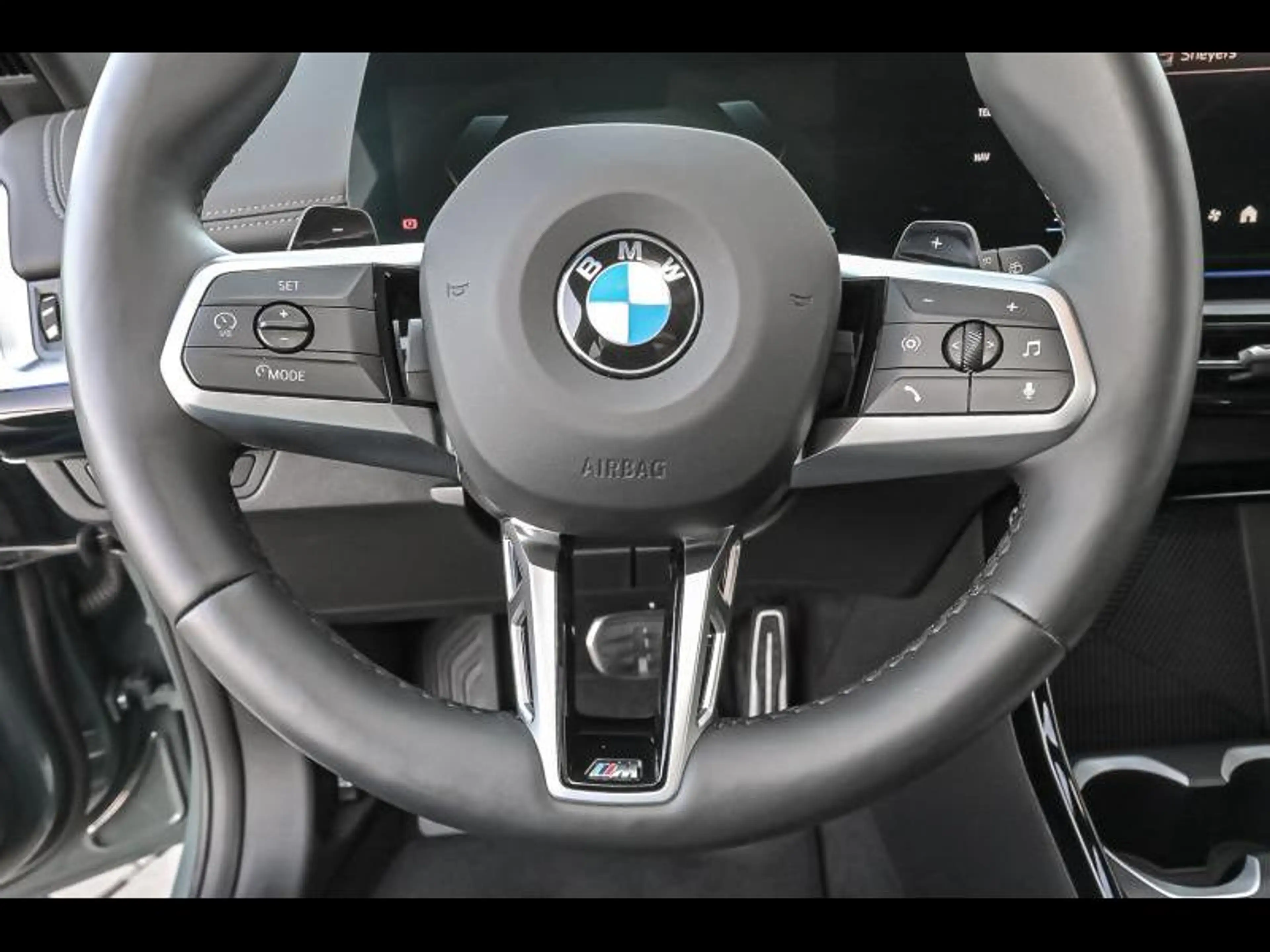 BMW X1 sDrive18i — photo 9