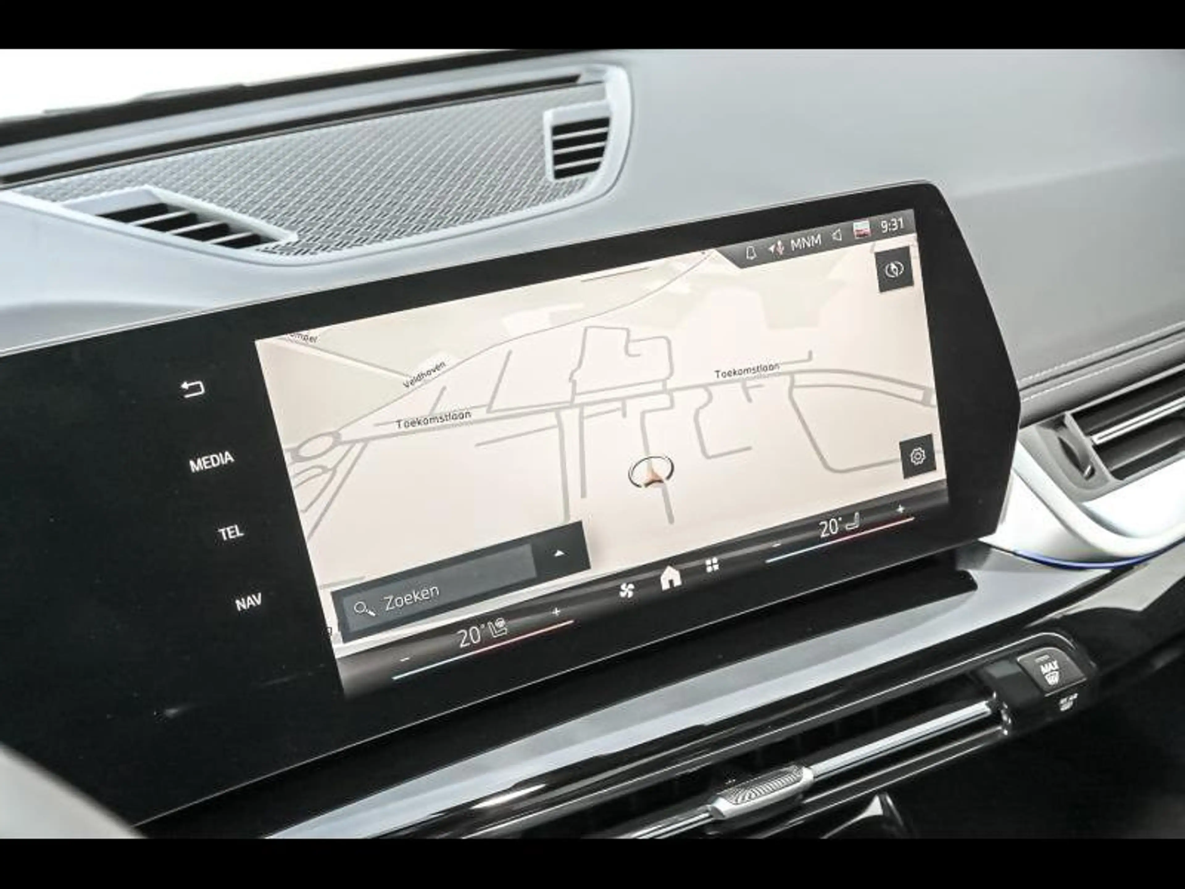 BMW X1 sDrive18i — photo 14