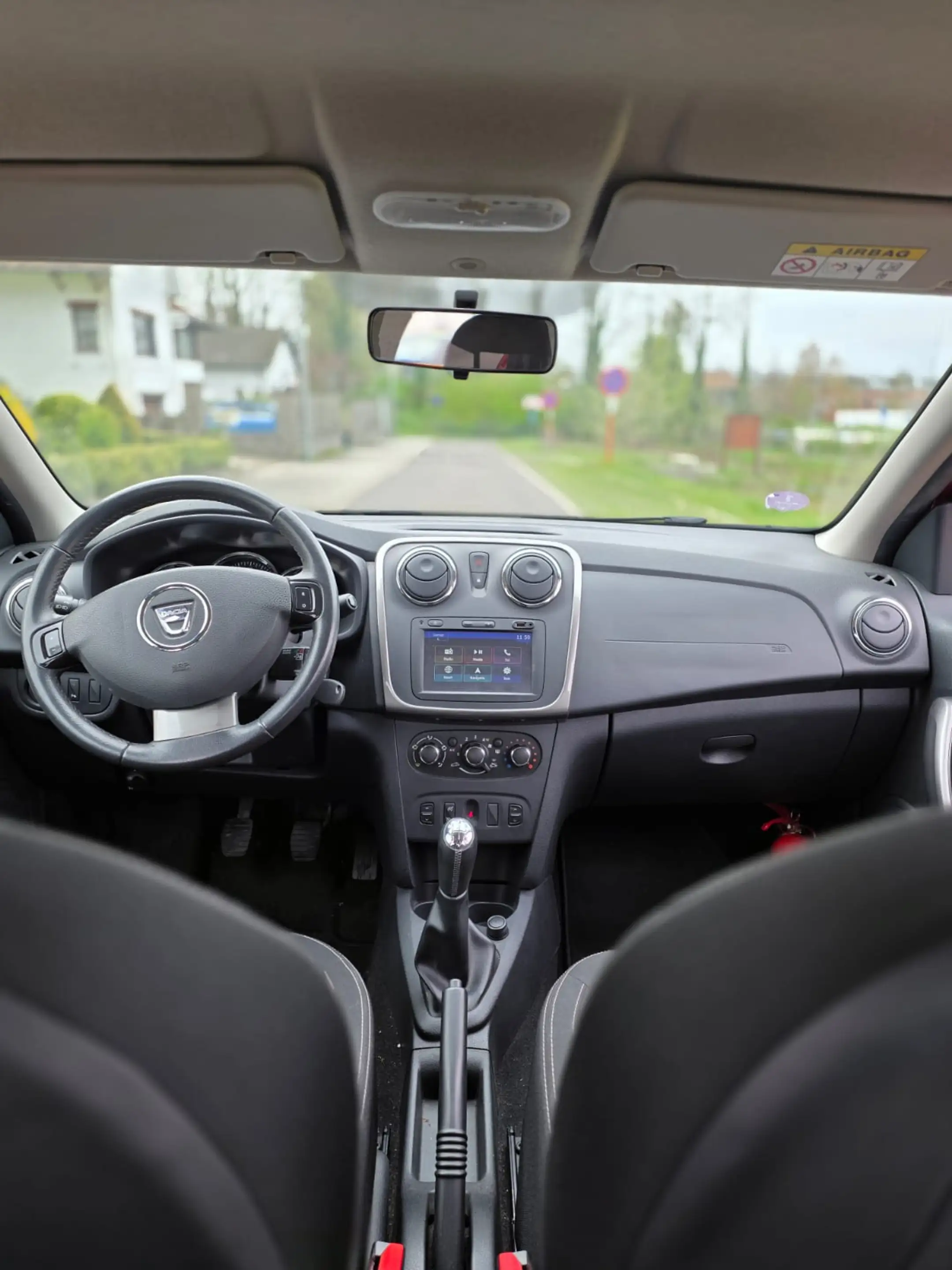 Dacia Logan Logan 1.2i Anniversary 2 — photo 9