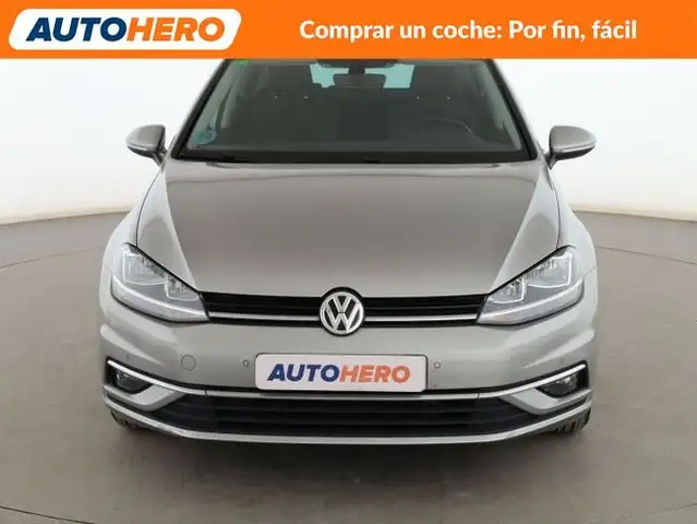 Volkswagen Golf view 9