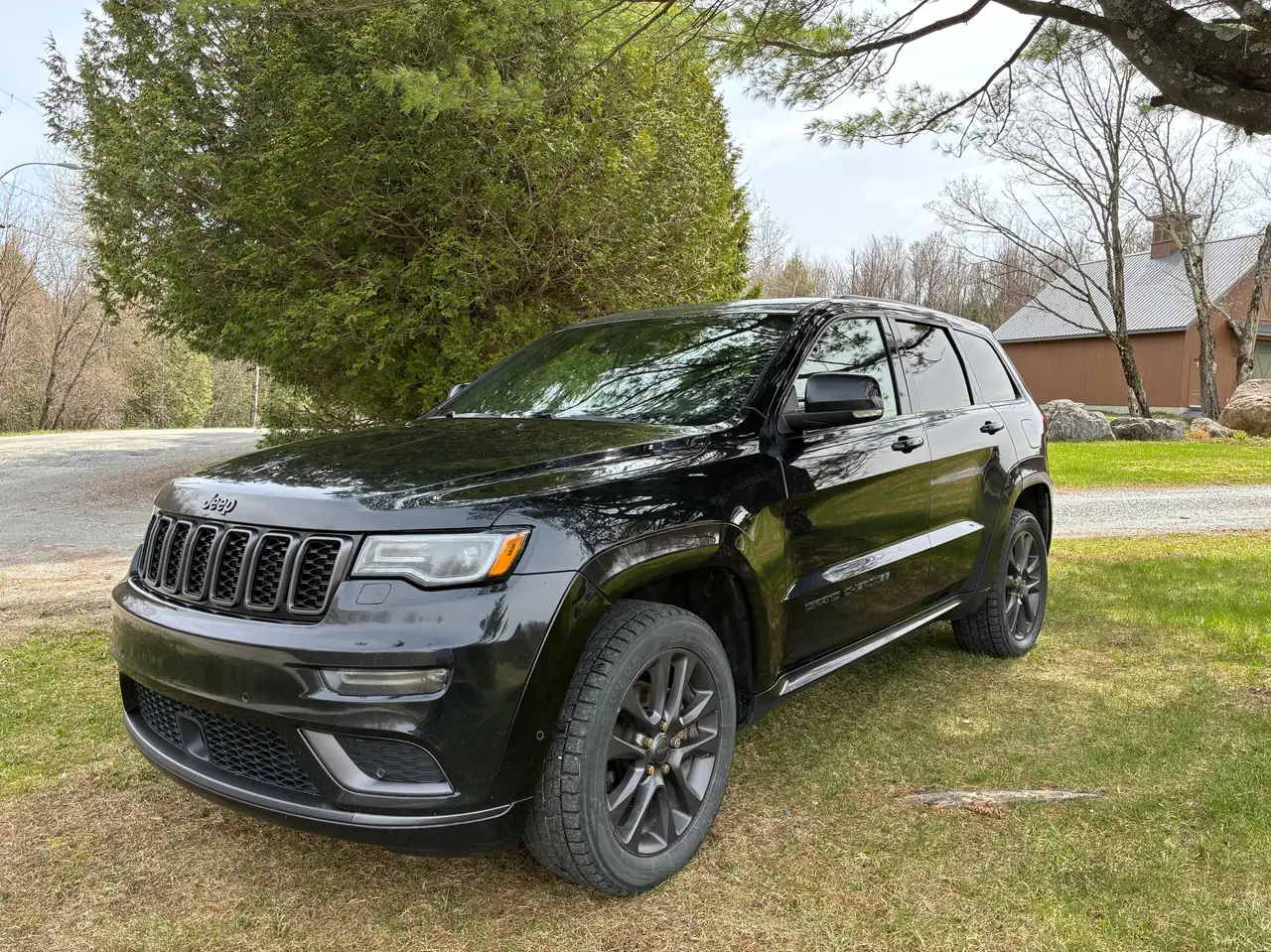 Jeep Grand Cherokee снимка Jeep Grand Cherokee