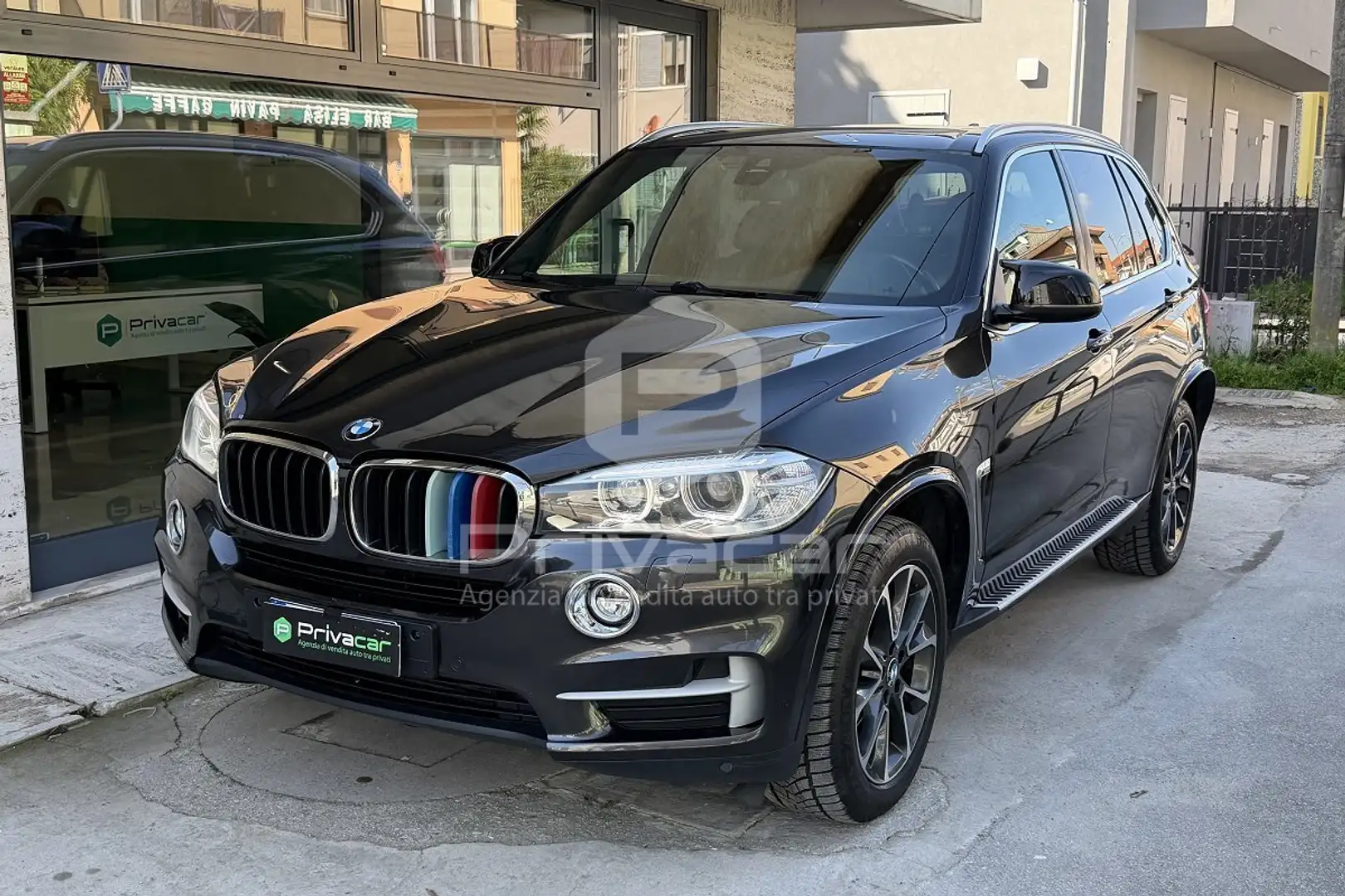 BMW X5 X5 xDrive30d 258CV Luxury Silber - 1
