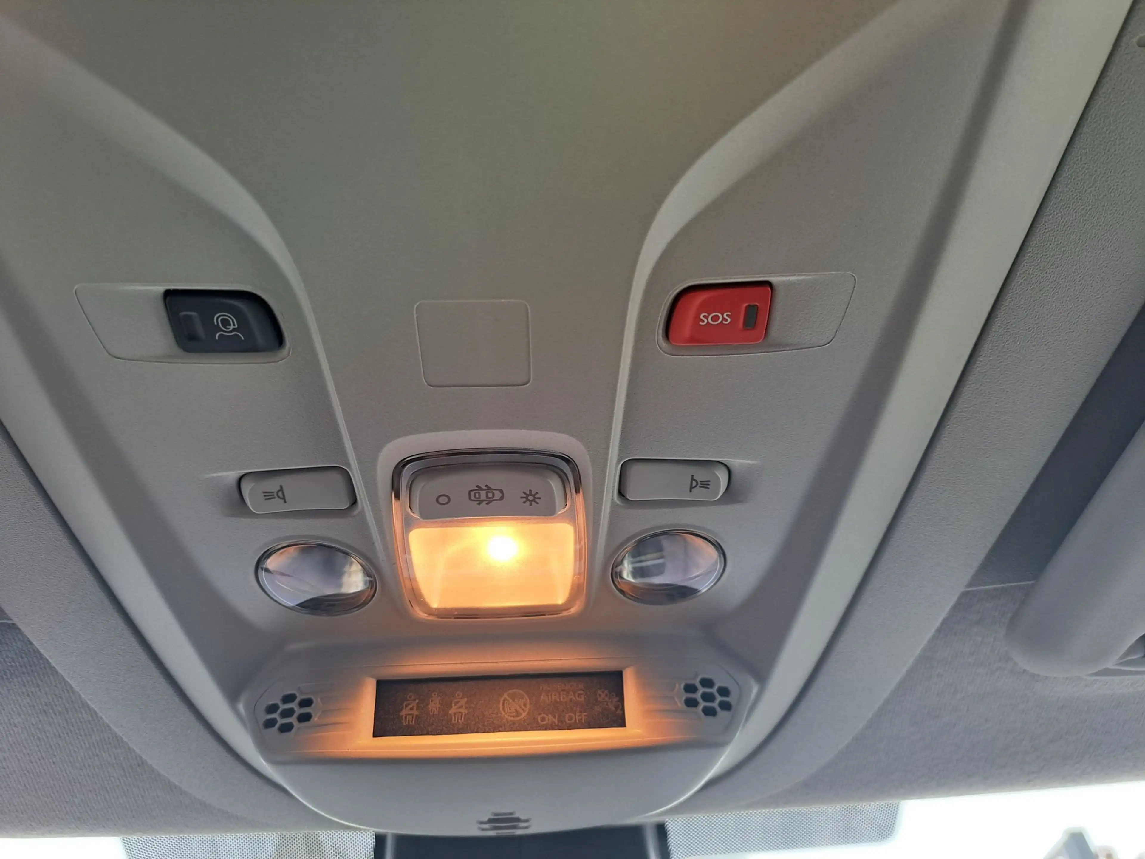 Citroen Berlingo XL Heavy 1.5 BlueHDi 130 S&S EAT8 Club AUTOMAAT — photo 31