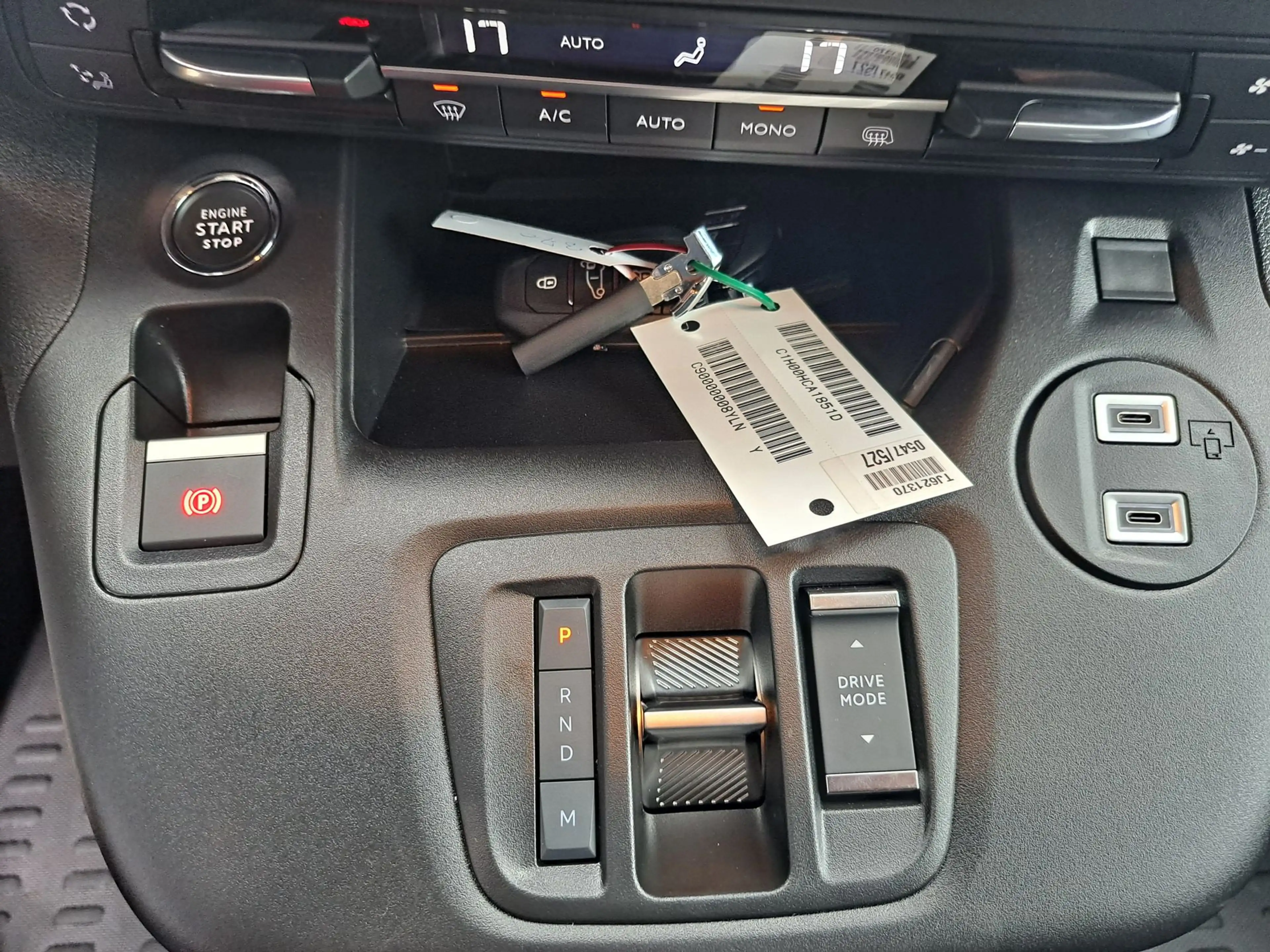 Citroen Berlingo XL Heavy 1.5 BlueHDi 130 S&S EAT8 Club AUTOMAAT — photo 27