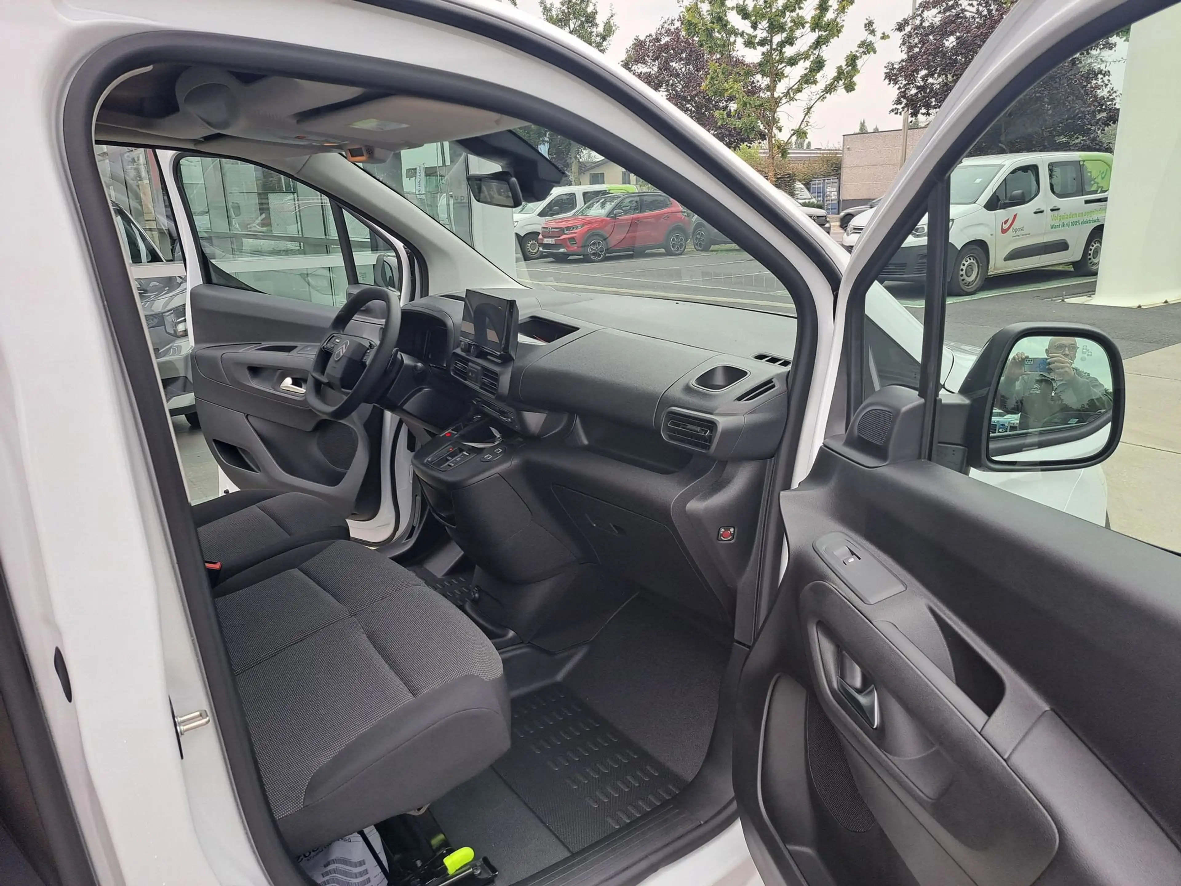 Citroen Berlingo XL Heavy 1.5 BlueHDi 130 S&S EAT8 Club AUTOMAAT — photo 11