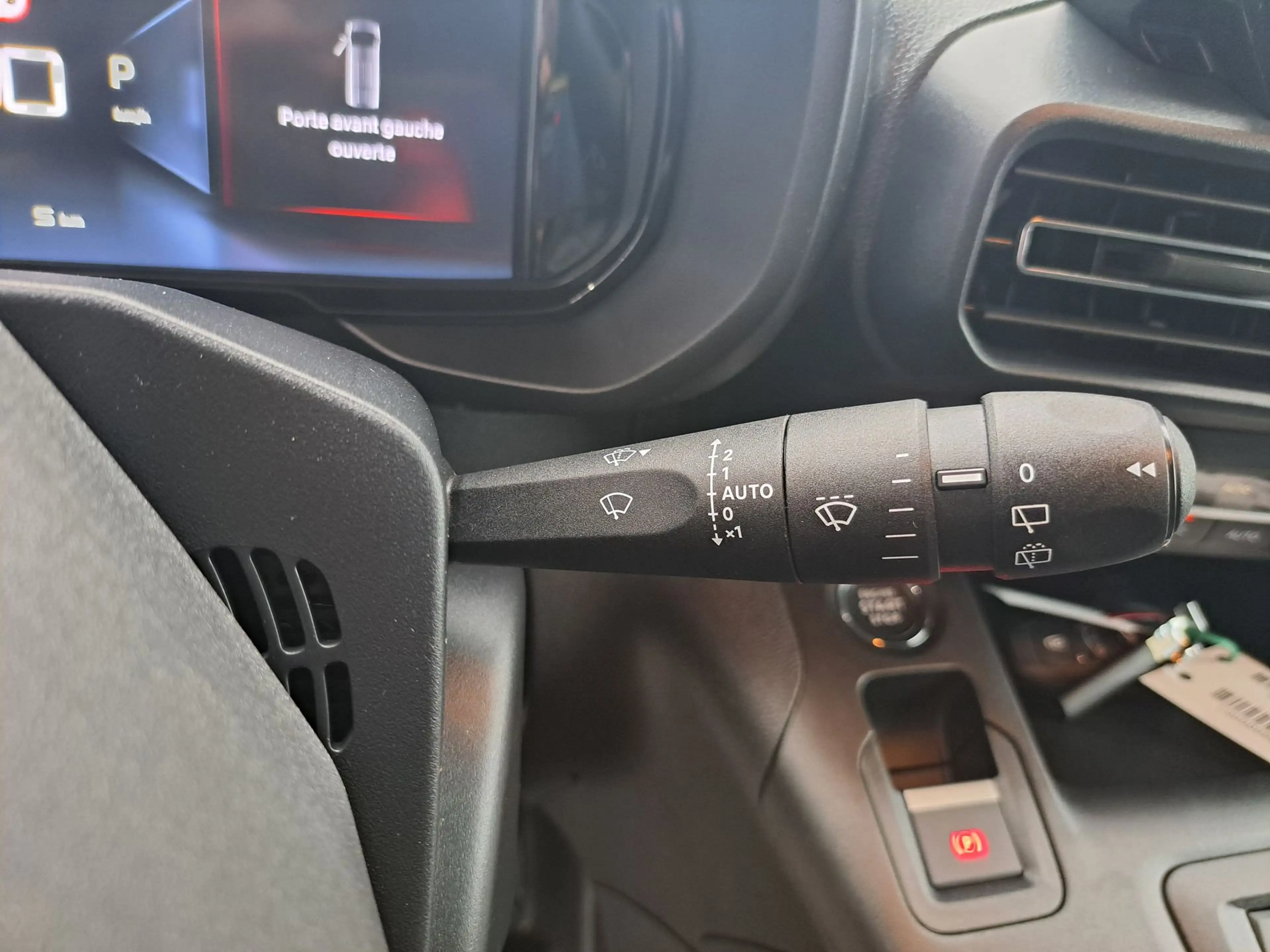 Citroen Berlingo XL Heavy 1.5 BlueHDi 130 S&S EAT8 Club AUTOMAAT — photo 30
