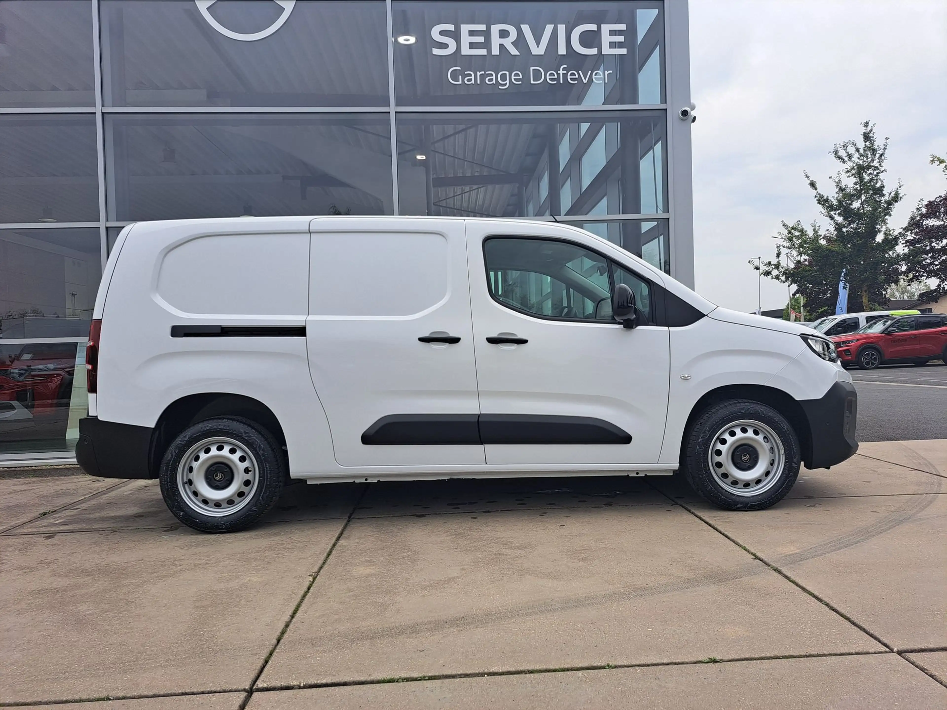 Citroen Berlingo XL Heavy 1.5 BlueHDi 130 S&S EAT8 Club AUTOMAAT — photo 7