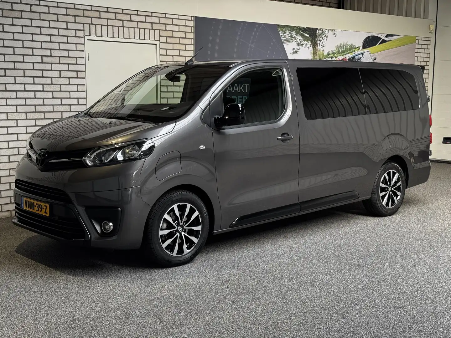 Toyota Proace Electric Worker Extra Range Prof DC 75 kWh automaa Grijs - 2