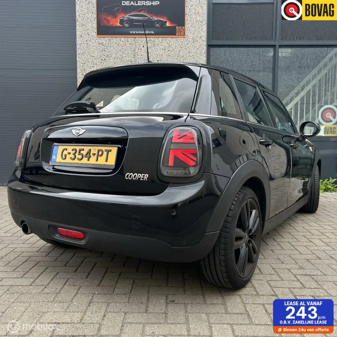 MINI Cooper Mini 1.5 Pepper Serious Business 2017 Noir - 1