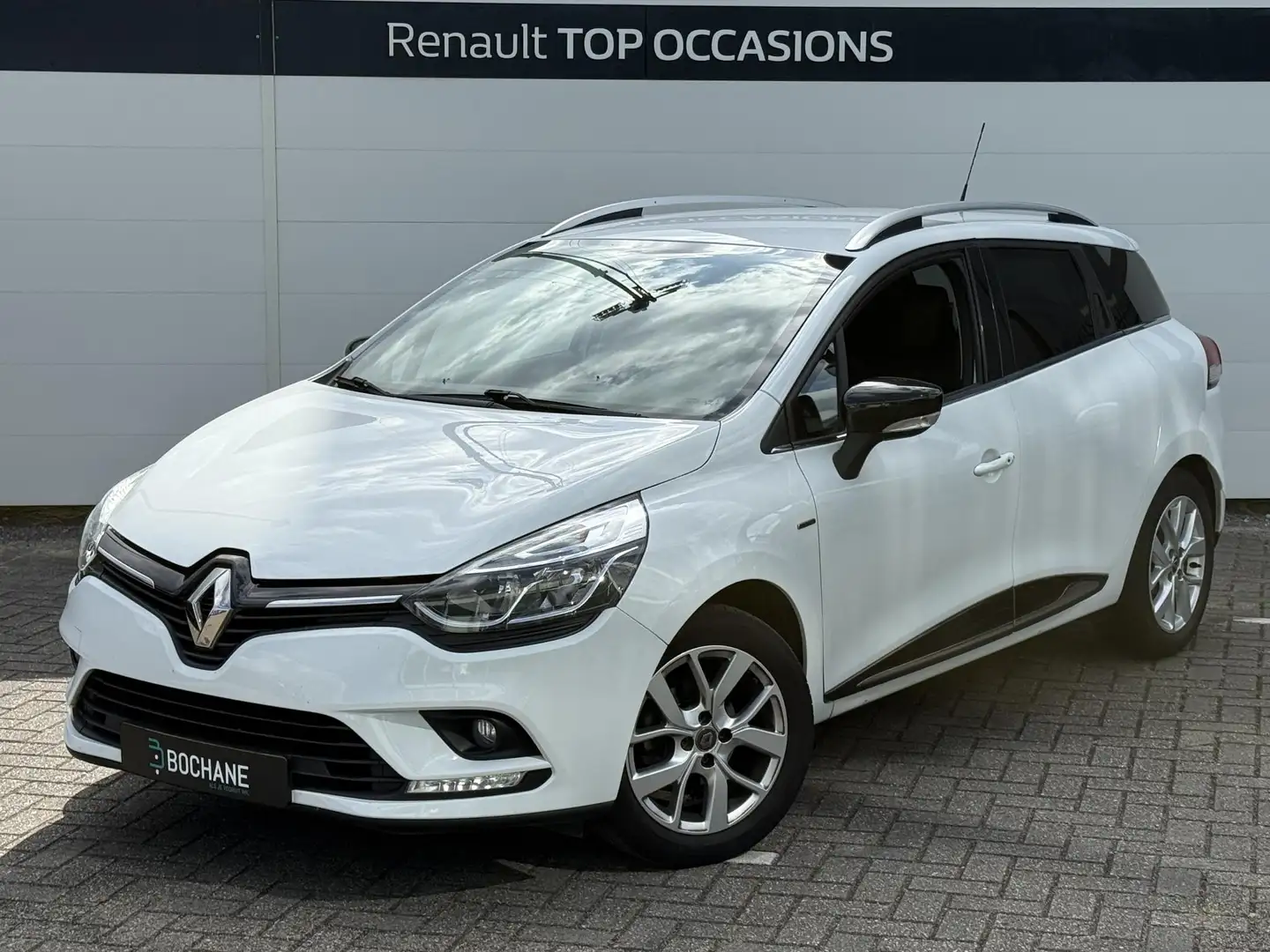 Renault Clio Estate 0.9 TCe Limited | Trekhaak | Navigatie | Pa Wit - 2