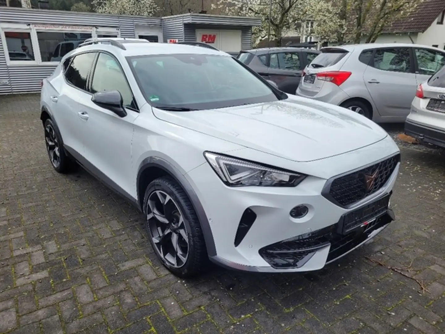 CUPRA Formentor 1,5 TSI DSG LED NAVI KAMERA 19ZOLL Blanc - 1