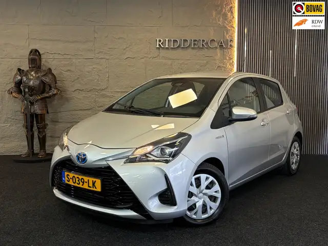 Toyota Yaris 1.5 Hybrid Dynamic|GARANTIE|BLUETOOTH|AIRCO|ELEK R