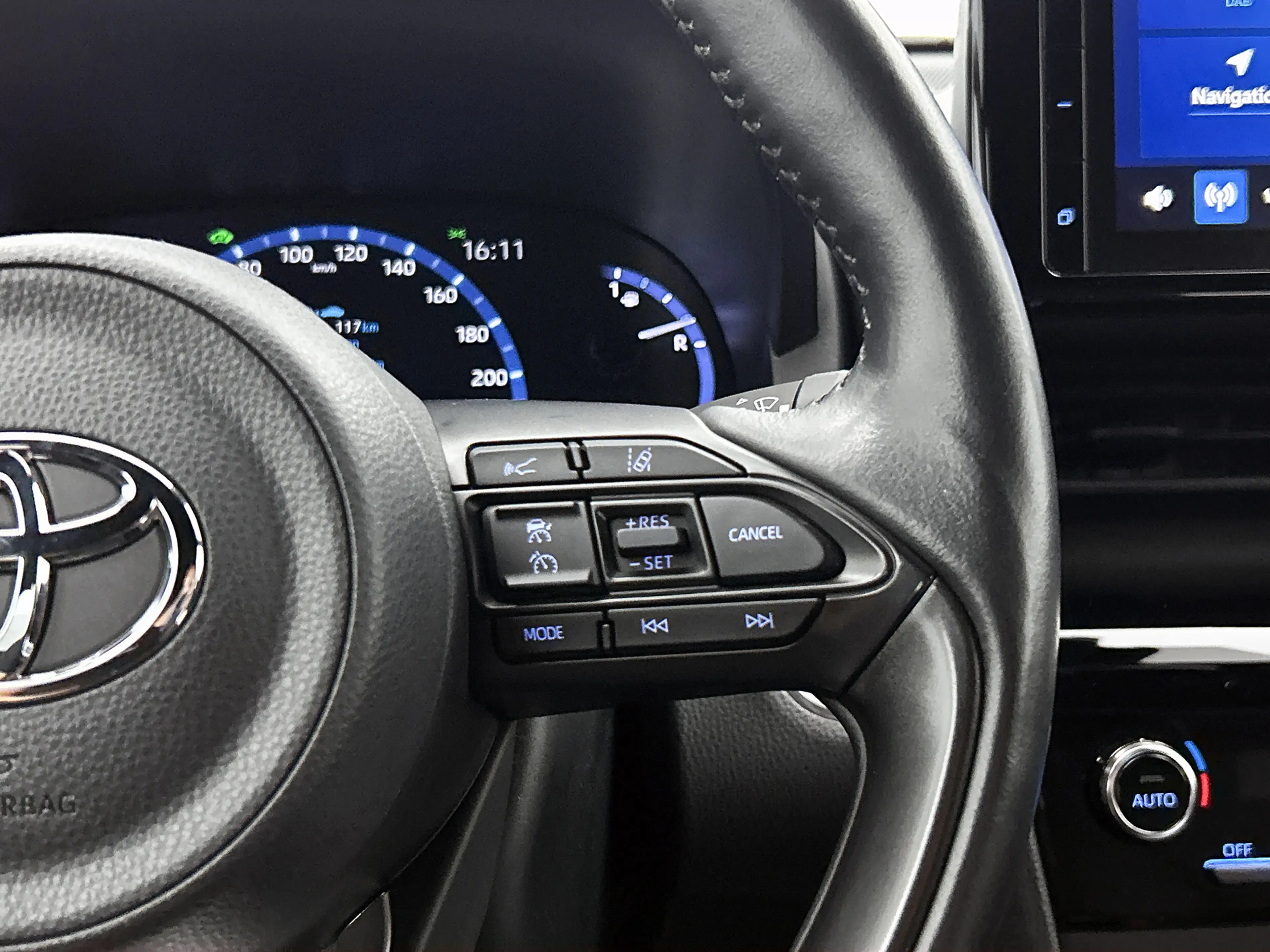 Toyota Yaris Cross 1.5 Hybrid Dynamic | Comfort pakket | — photo 15