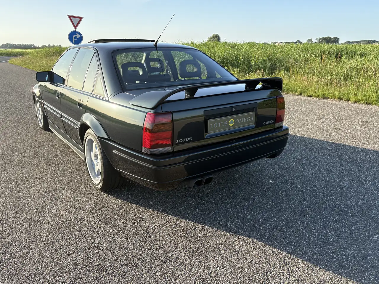 Opel Omega Lotus Omega, foto 6