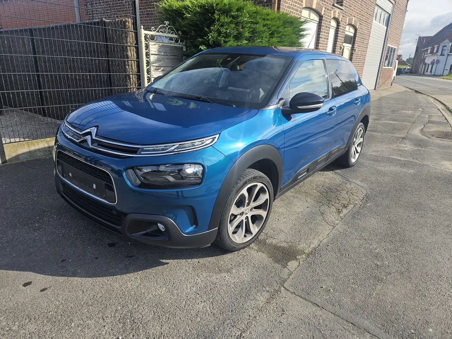 Citroen C4 Cactus 1.2 PureTech Feel (EU6.2) Blauw - 1