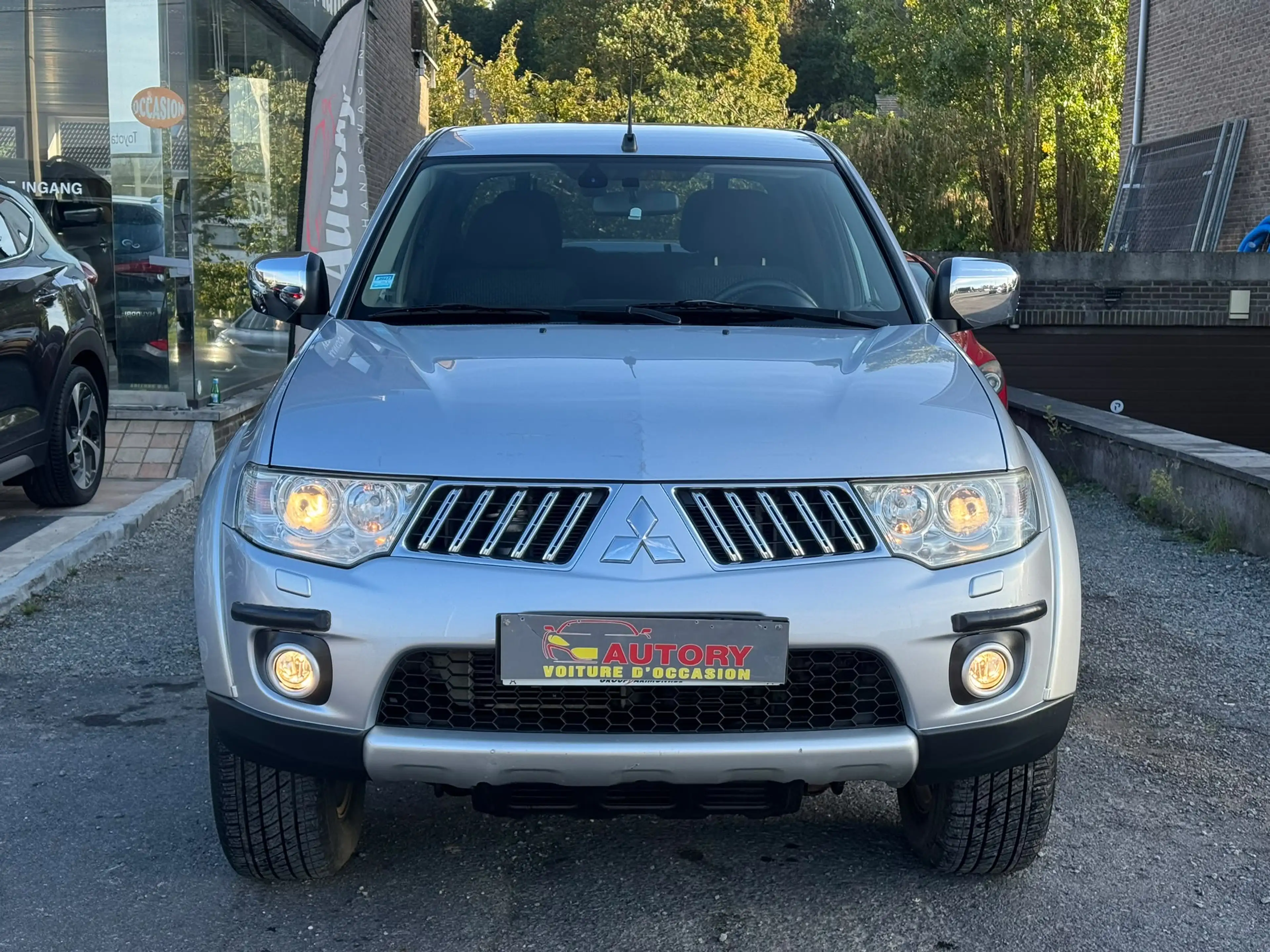 Mitsubishi L200 2.5 DI-D 4WD Intense — photo 3