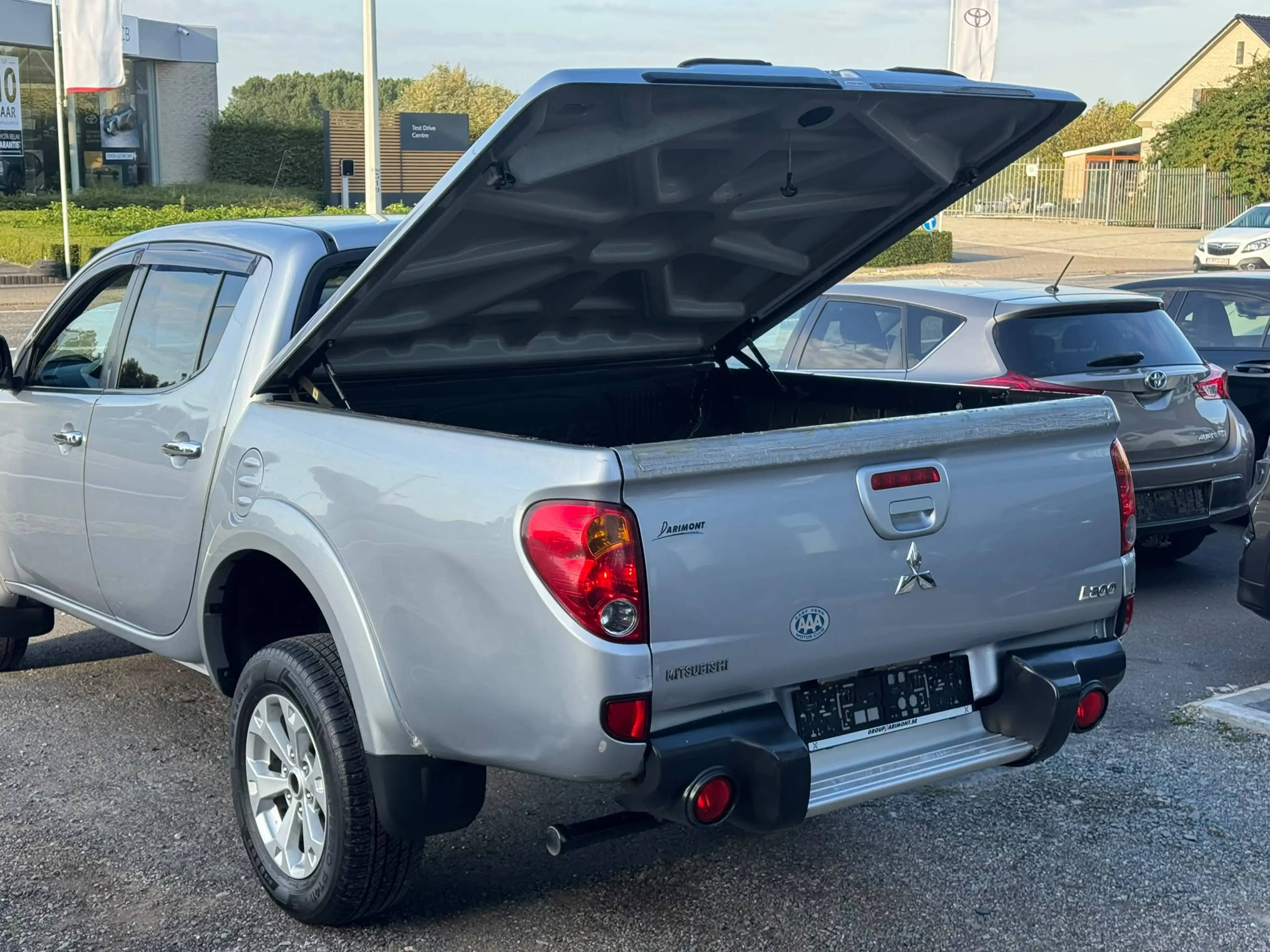 Mitsubishi L200 2.5 DI-D 4WD Intense — photo 8