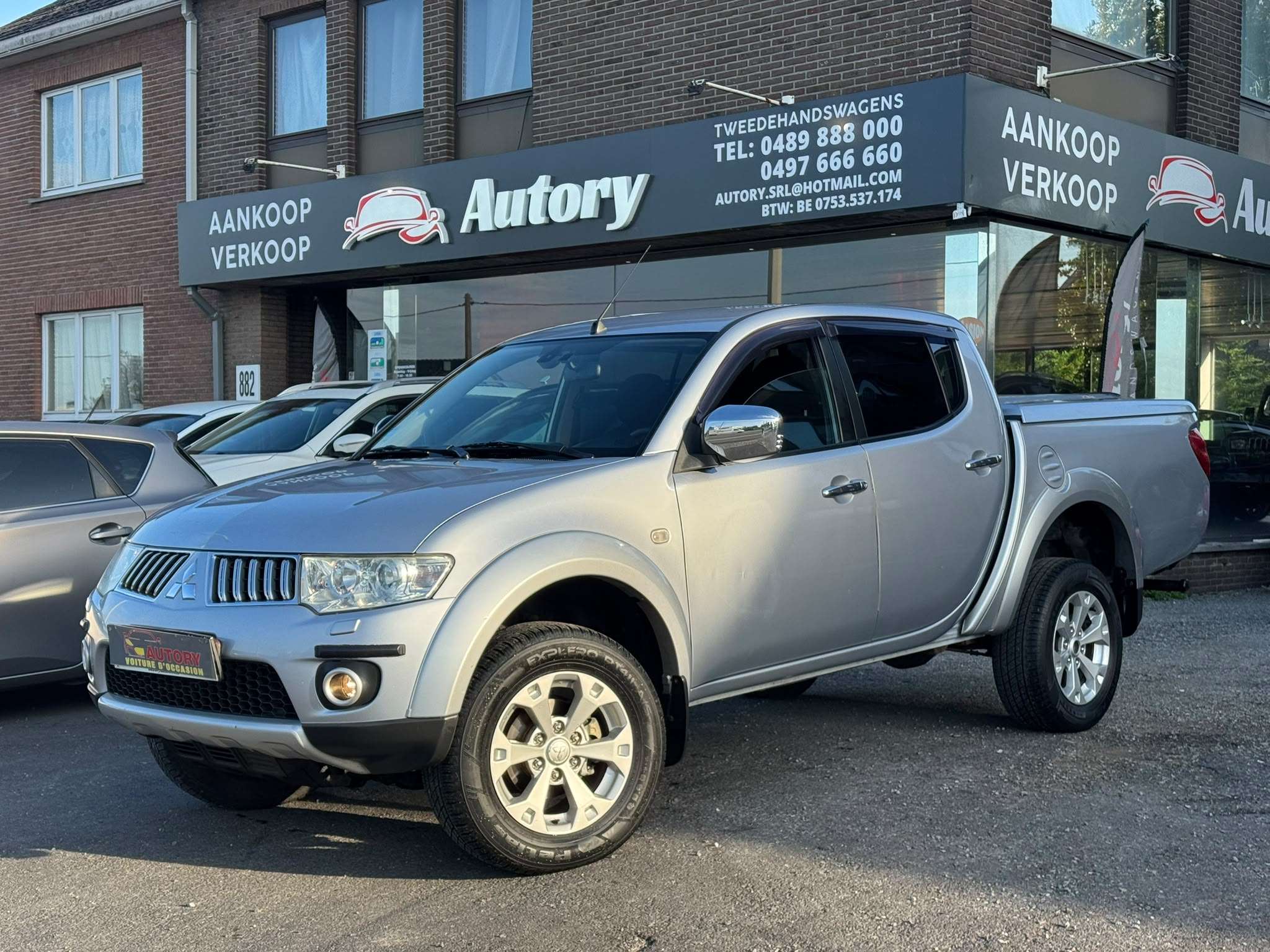 Mitsubishi L200