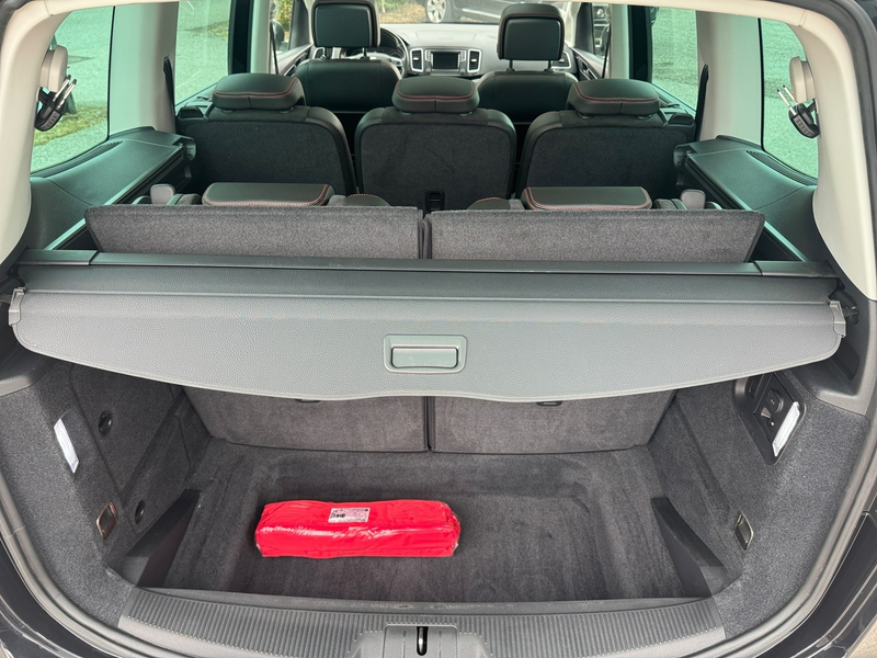 SEAT Alhambra FR-Line**1.BESITZ**NAVI**KAM**AHK** — photo 9