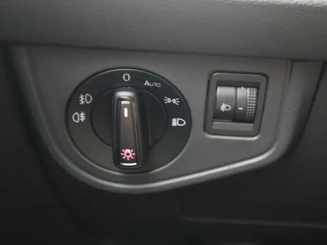 Volkswagen Polo view 30